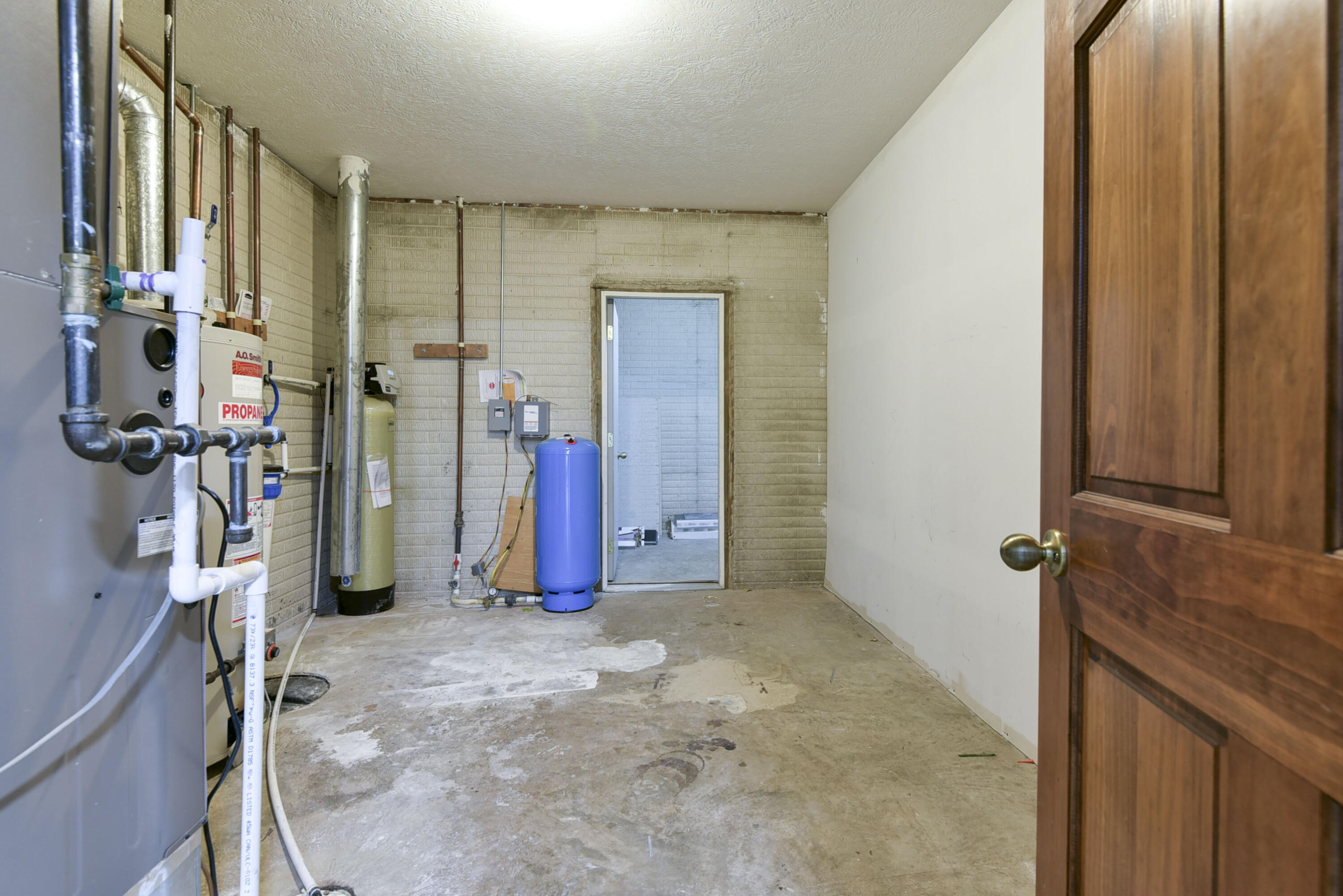 614 State Highway U Property Photo 52
