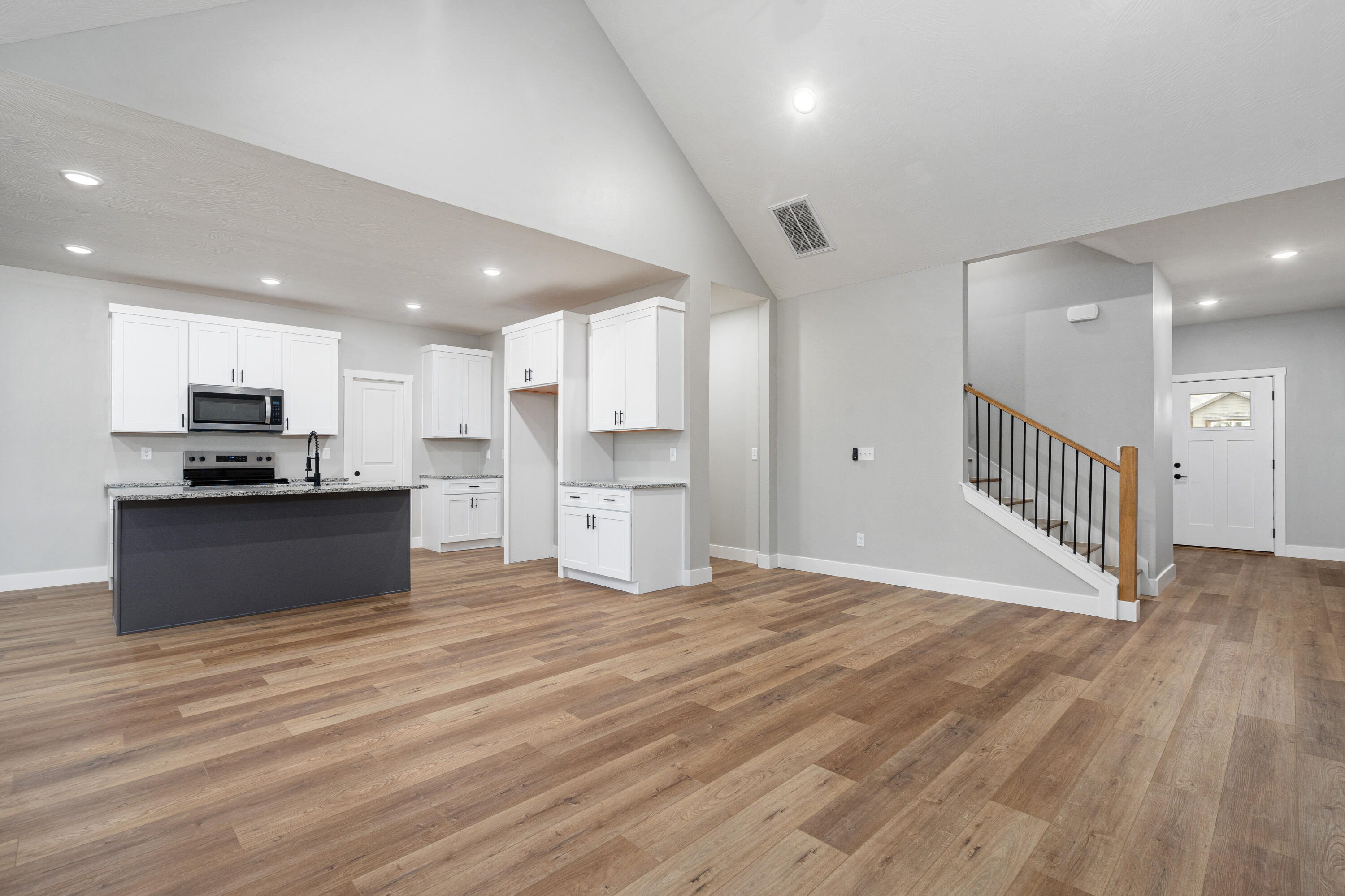 2051 East Will St. Property Photo 10