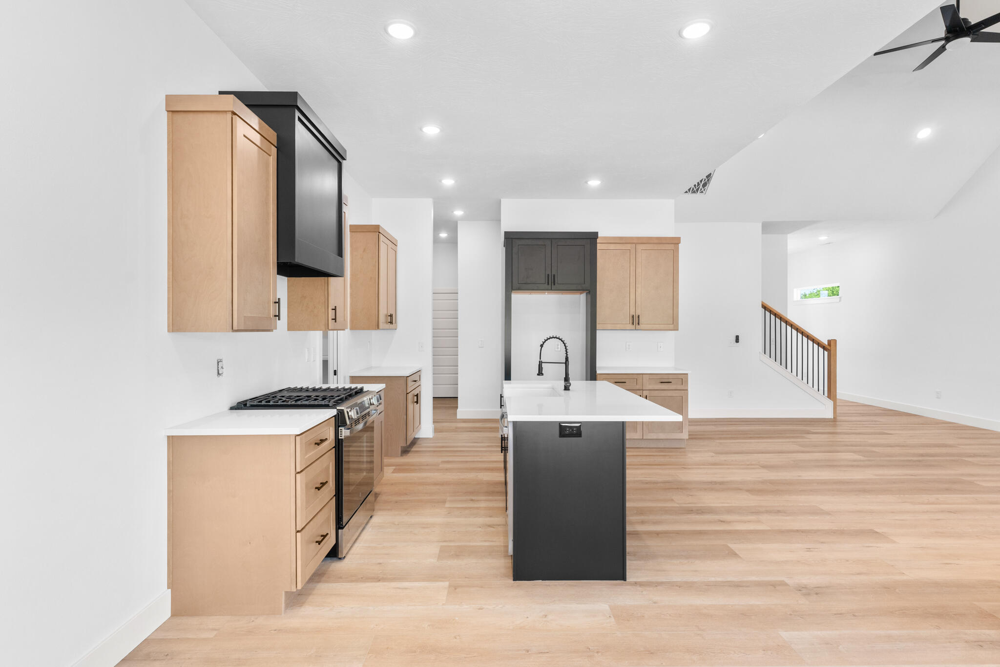 2051 East Will St. Property Photo 11