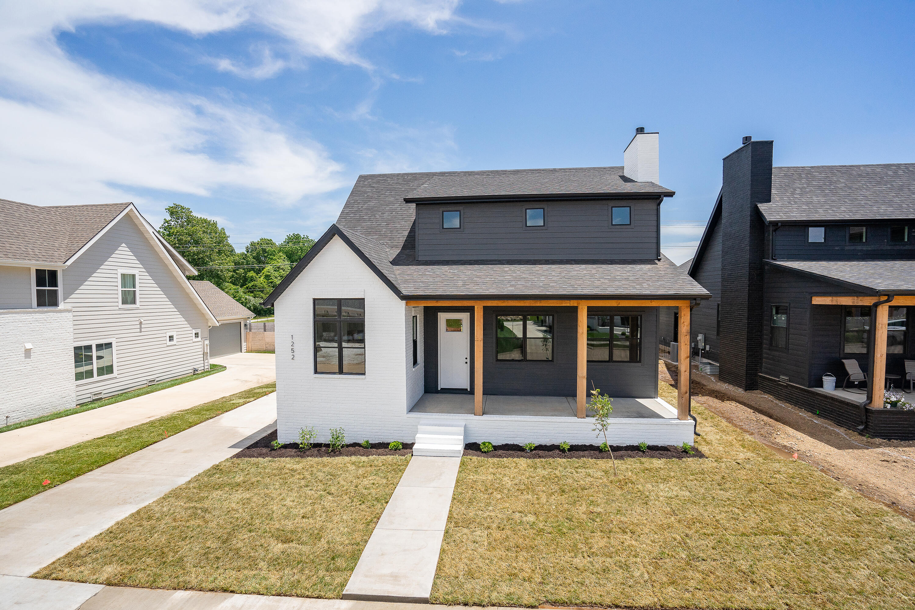2071 East Will Street Property Photo 1