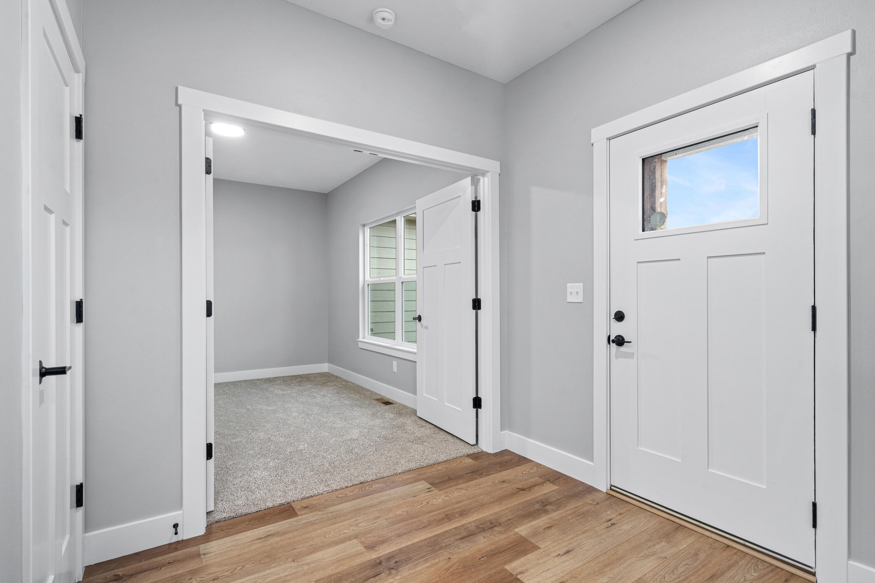 2129 East Will Street Property Photo 7