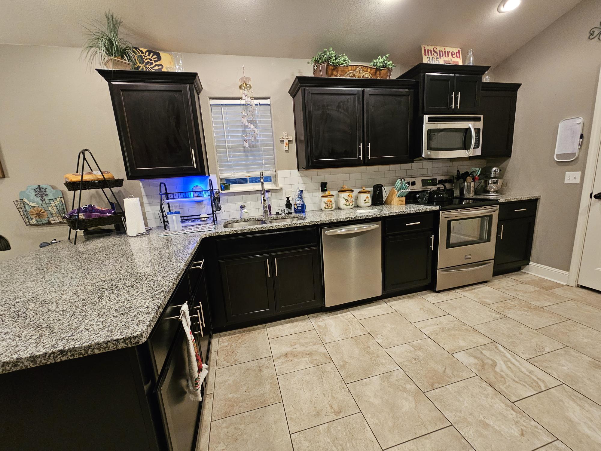 3042 Fairway Circle Property Photo 4