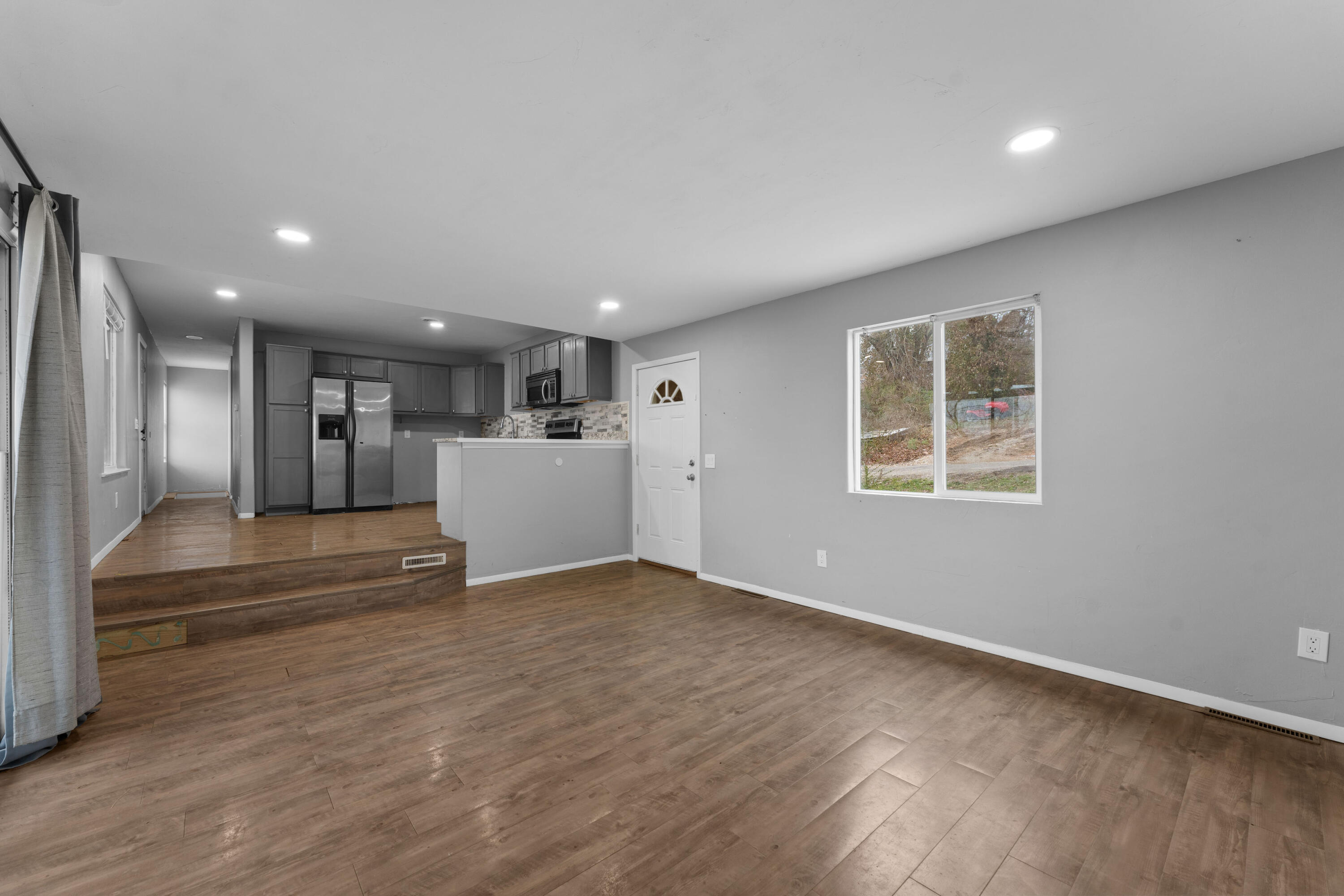 29 Adams Lane Property Photo 12