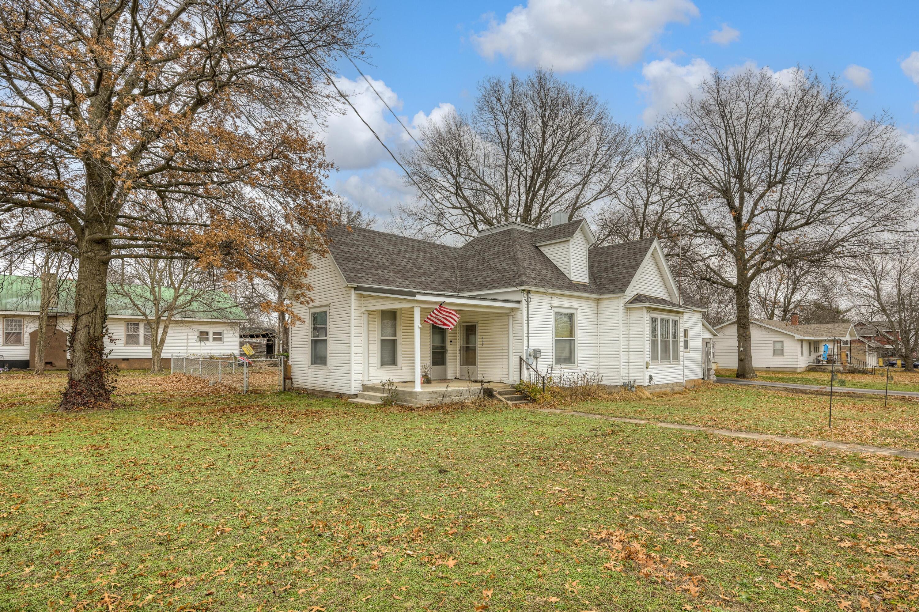 809 Tilden Avenue Property Photo 2