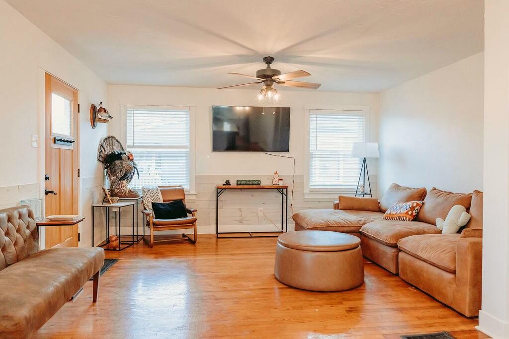 35 Green Acres Drive Property Photo 5