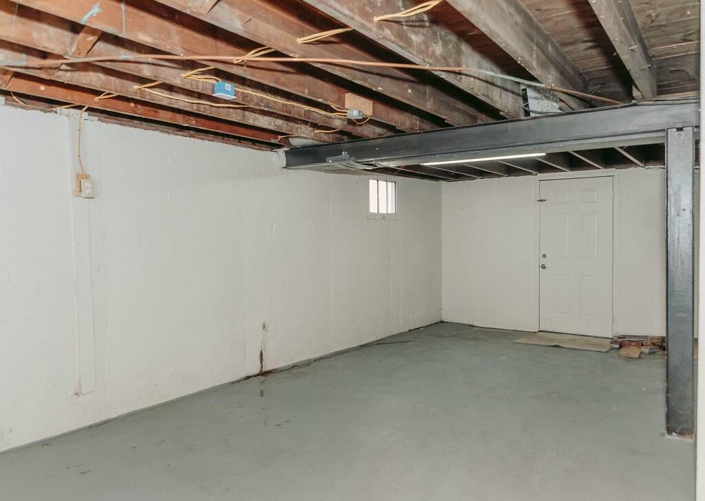 35 Green Acres Drive Property Photo 22