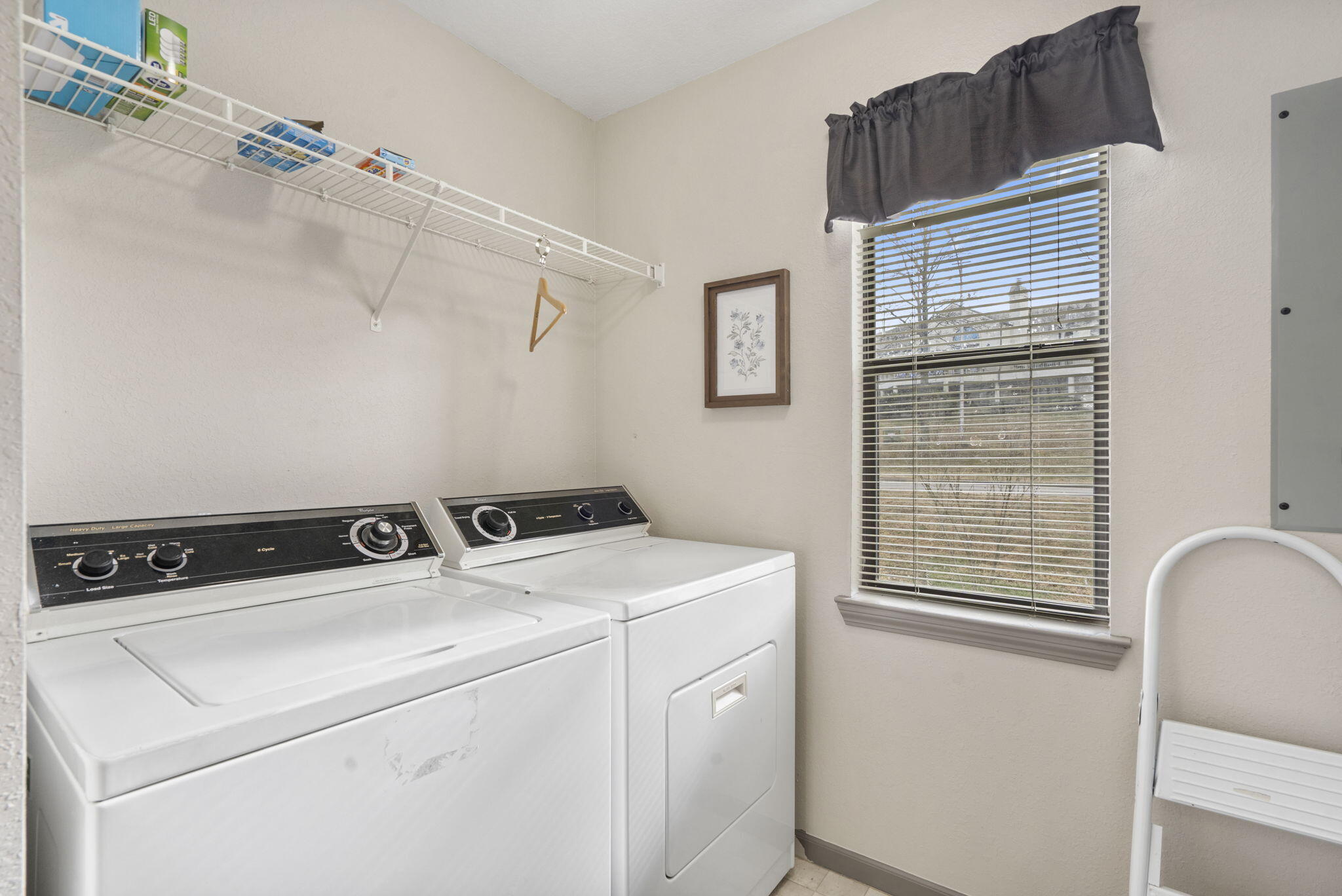 123 Bunker Ridge Drive Property Photo 12