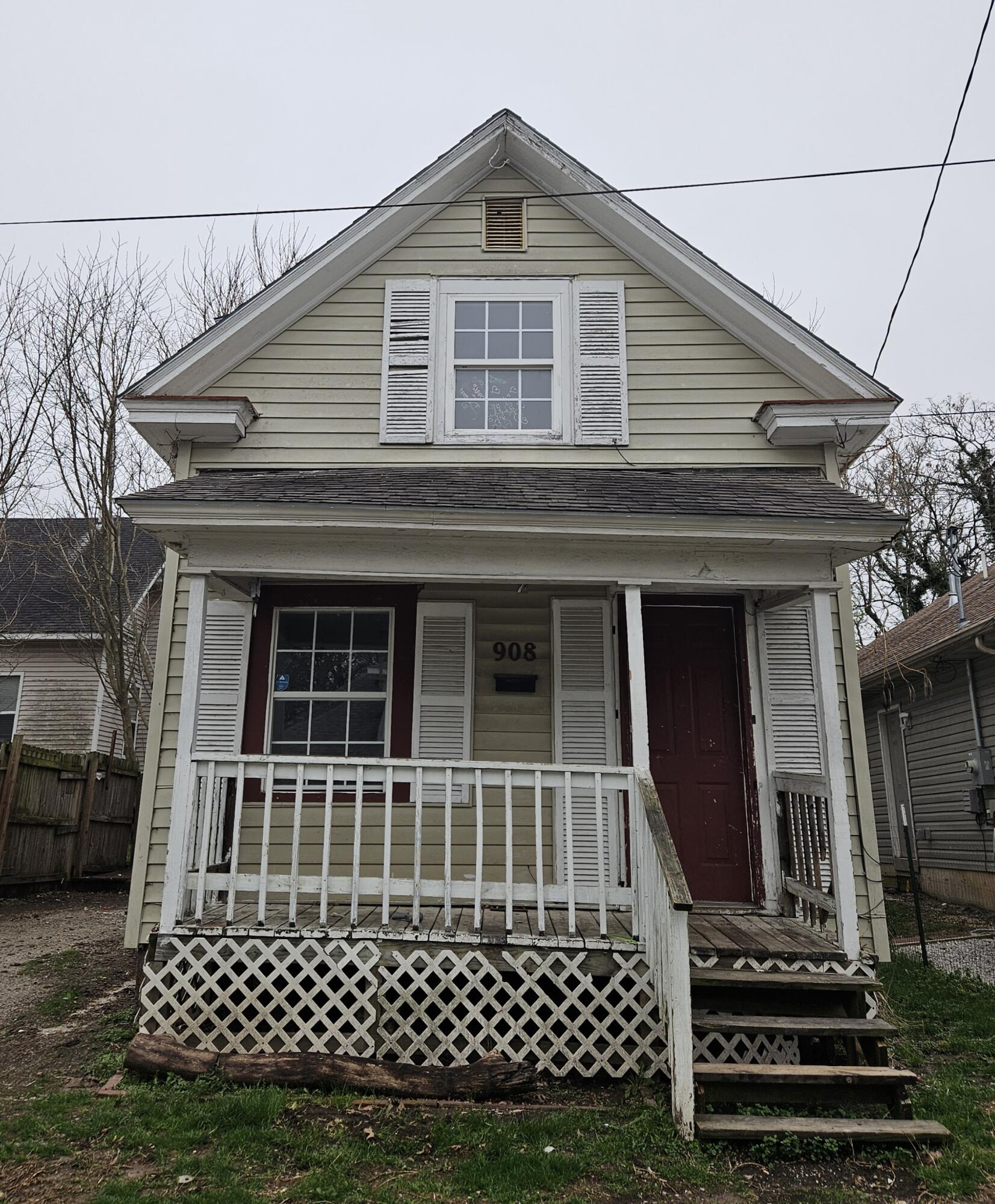 908 West Harrison Street Property Photo 1