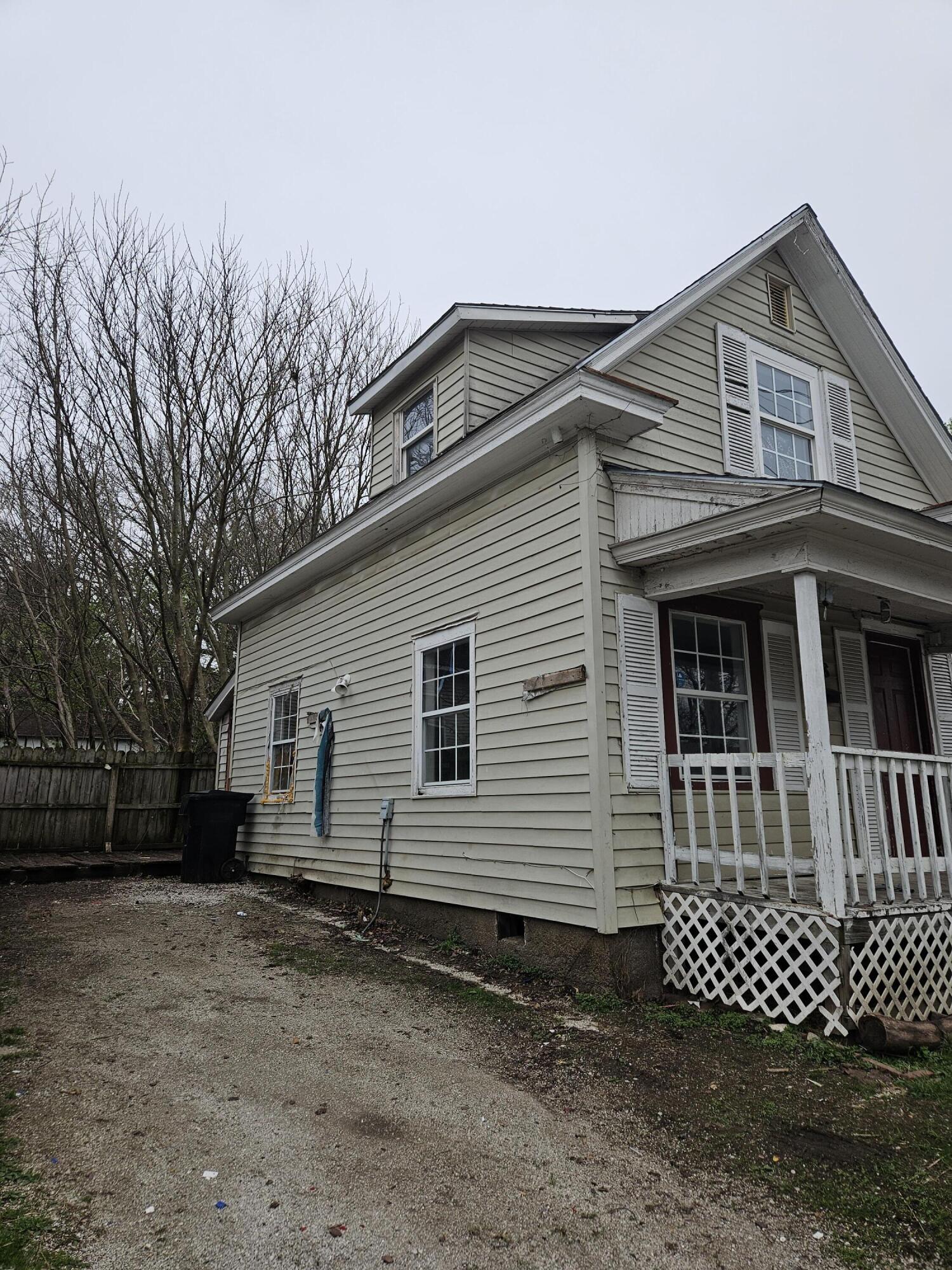 908 West Harrison Street Property Photo 2