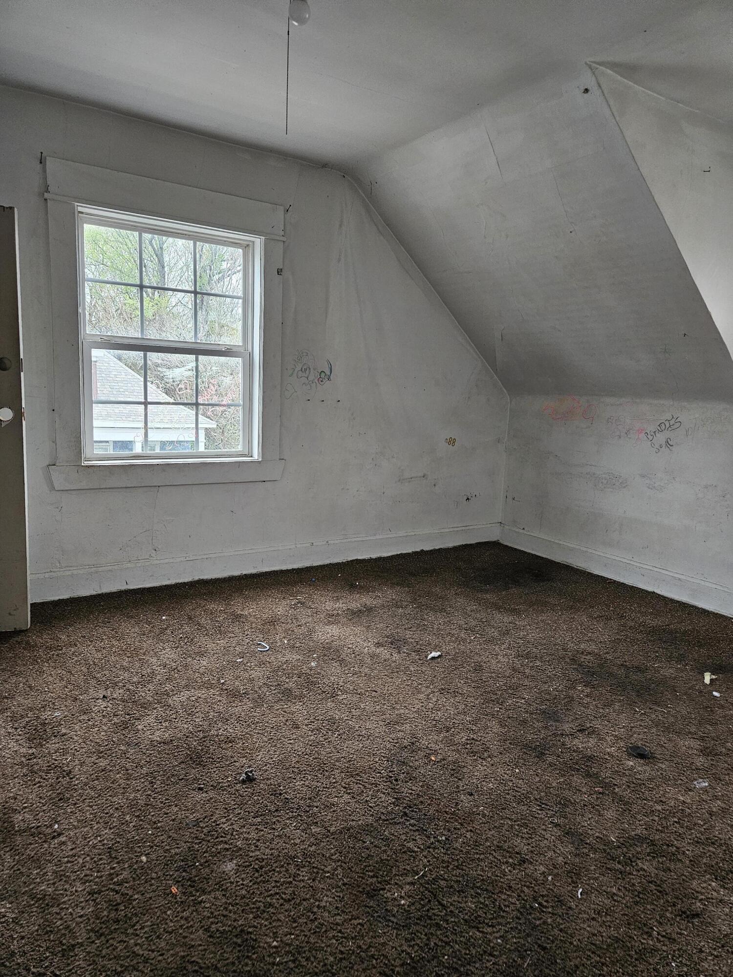 908 West Harrison Street Property Photo 5