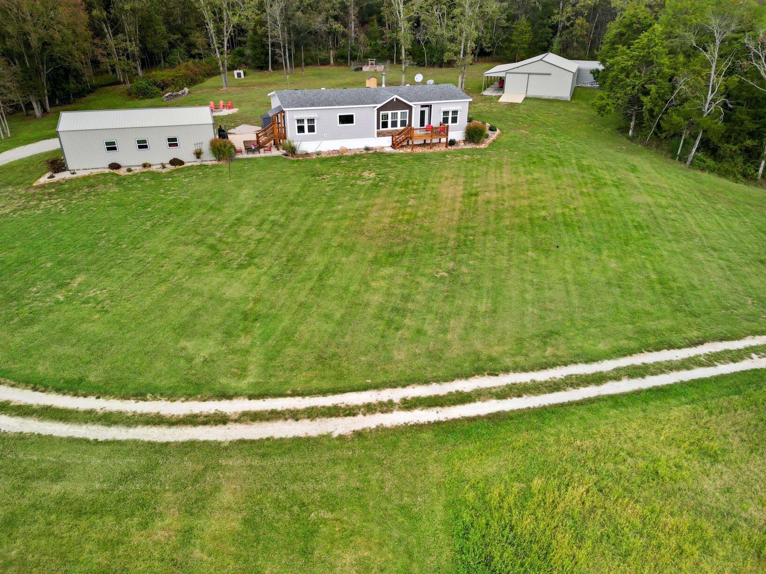 1243 County Road 2410 Property Photo 3