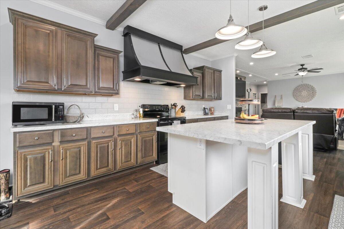 1243 County Road 2410 Property Photo 10