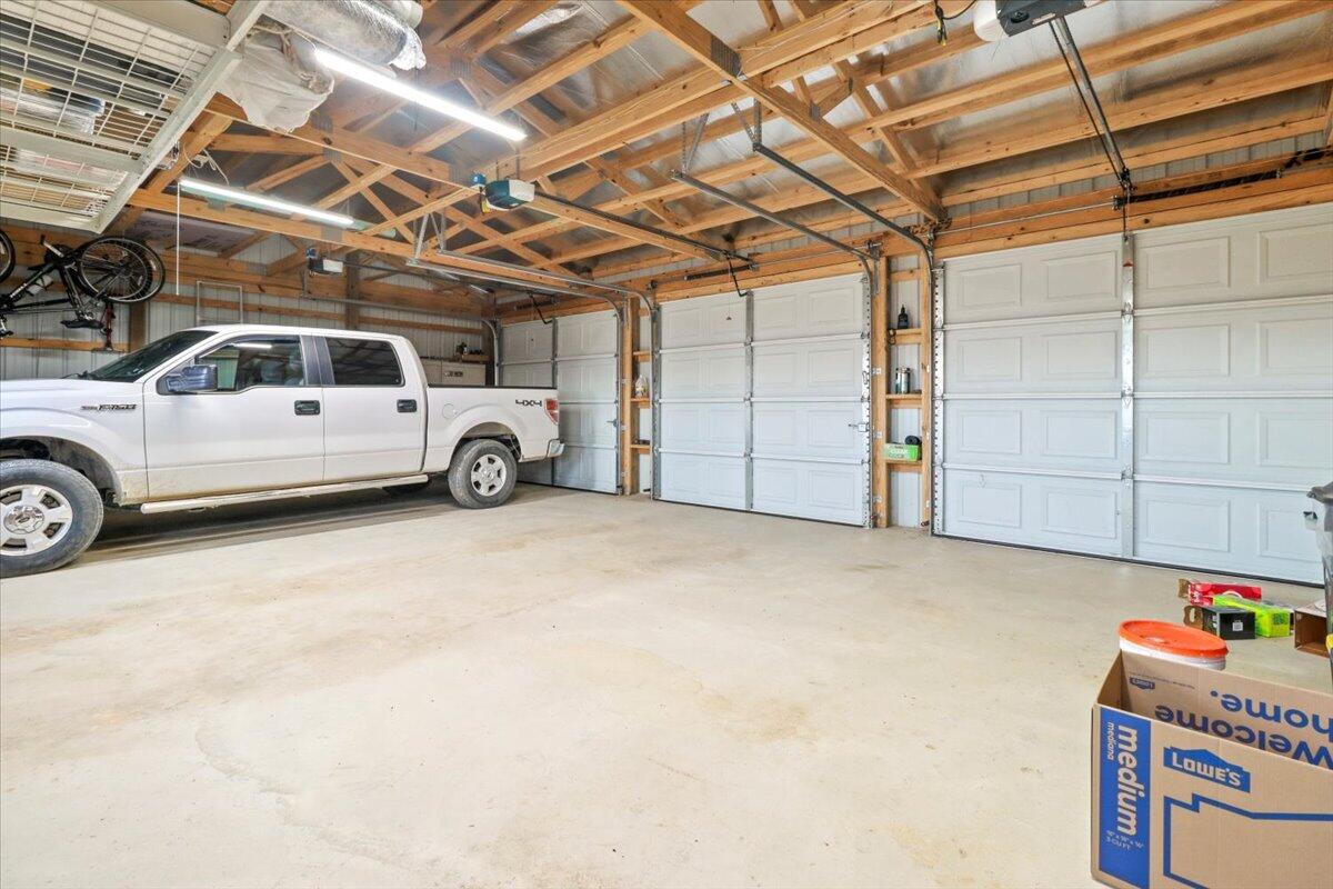 1243 County Road 2410 Property Photo 25