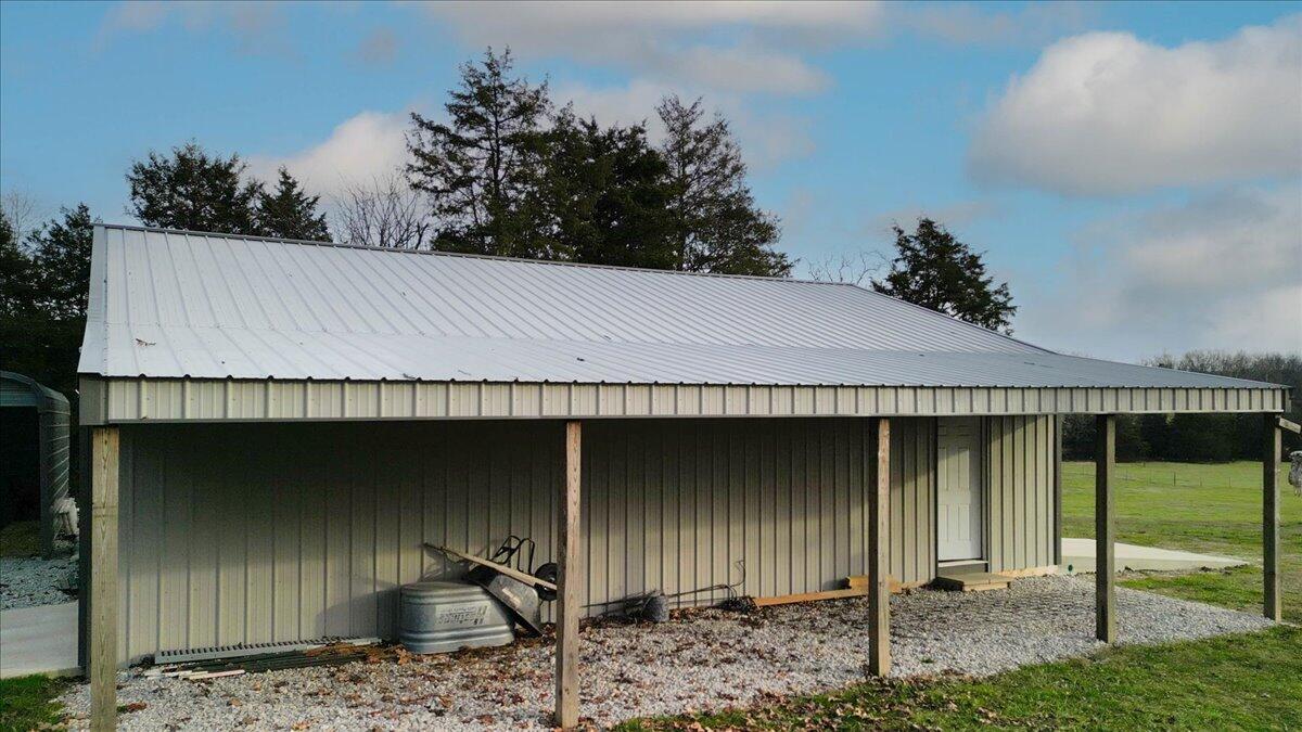 1243 County Road 2410 Property Photo 27