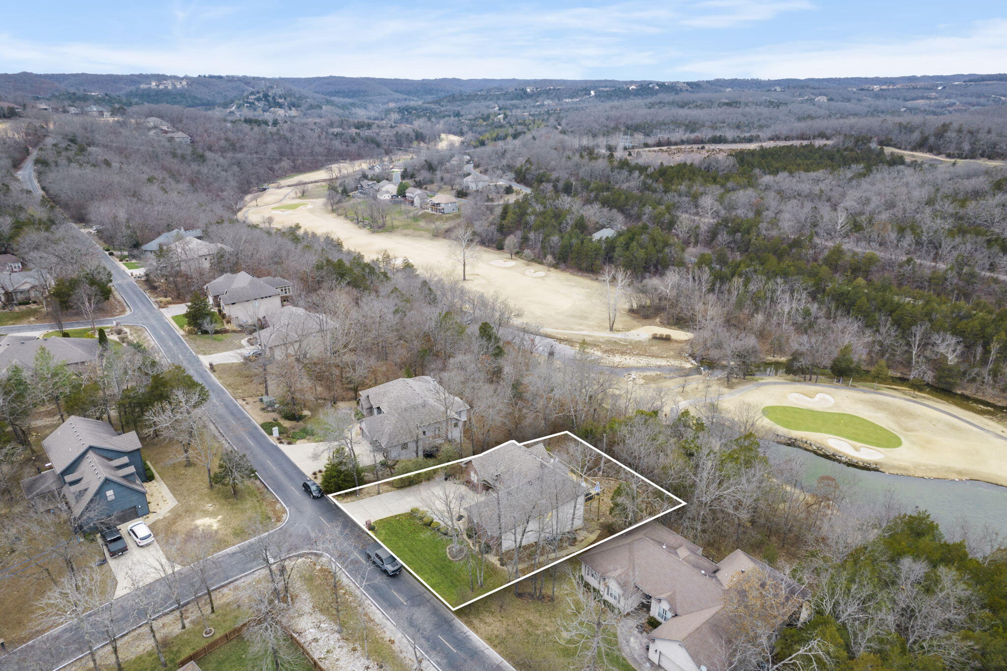 852 Silvercliff Way Property Photo 3