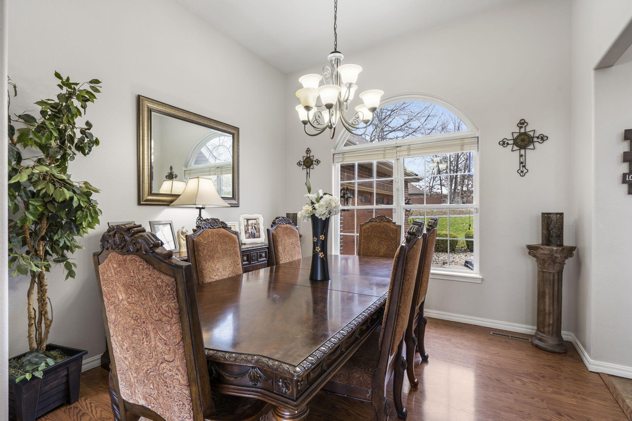 852 Silvercliff Way Property Photo 11