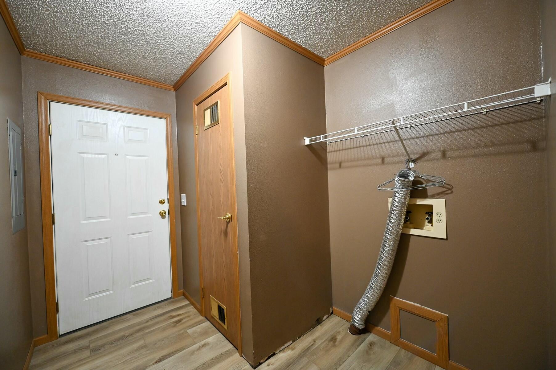 2155 East 2200 Road Property Photo 14