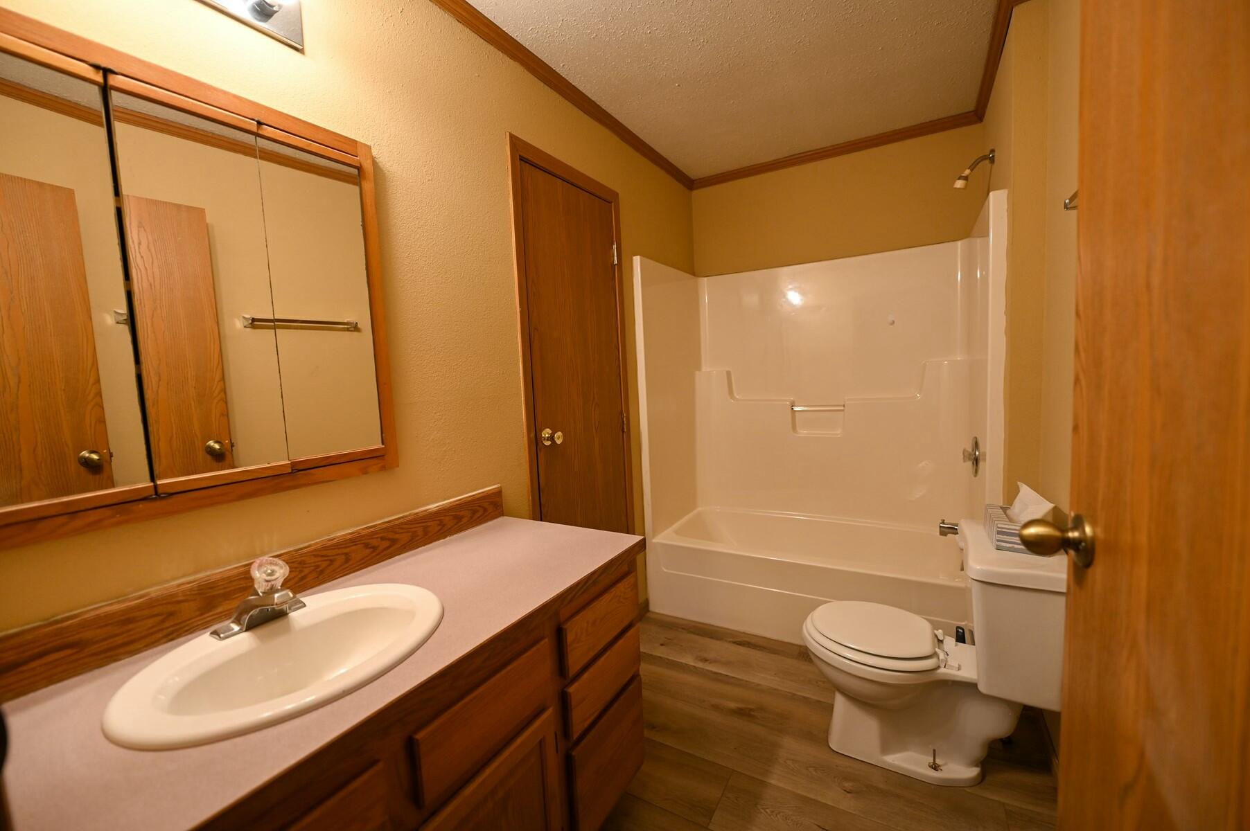 2155 East 2200 Road Property Photo 16