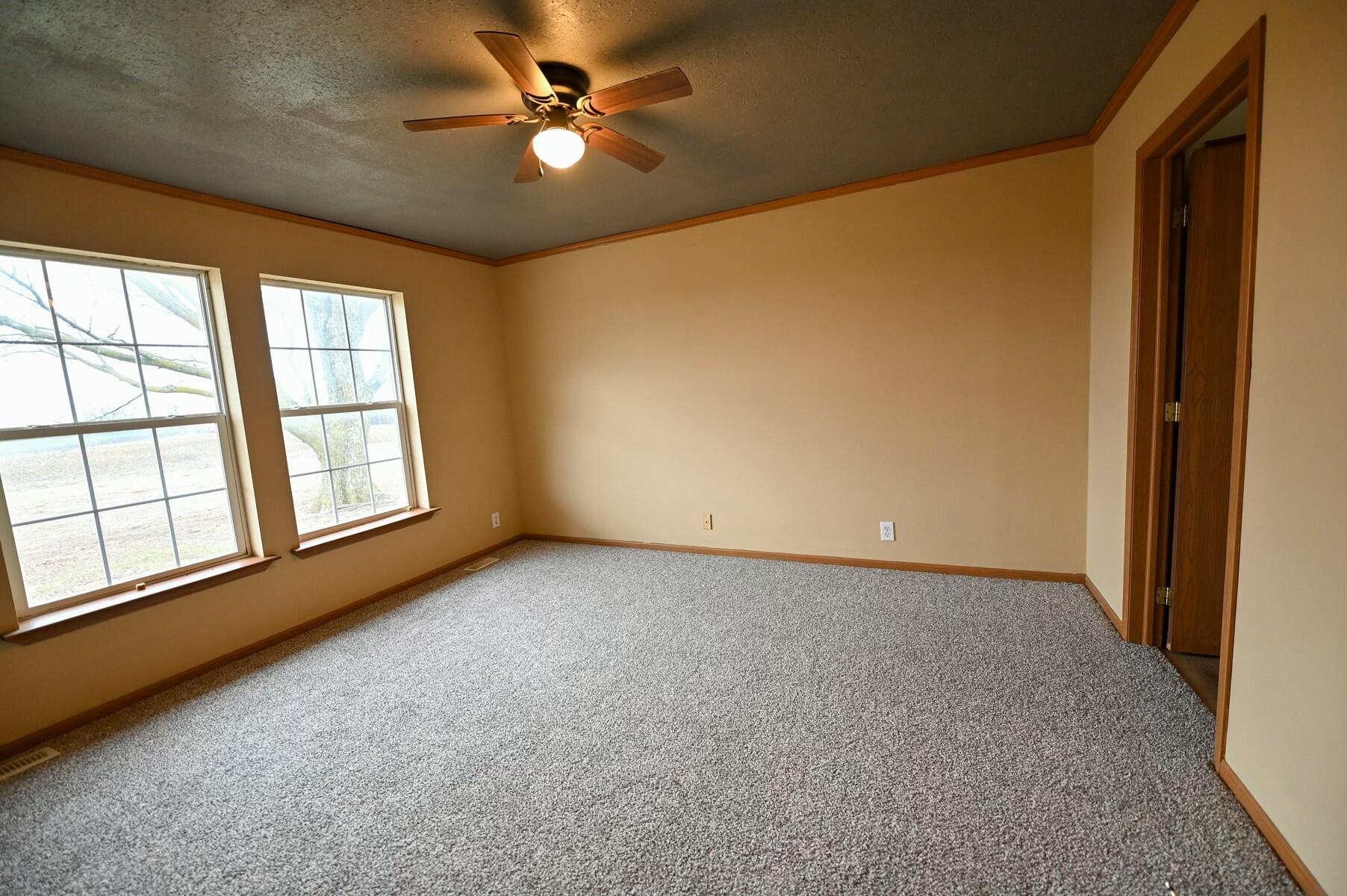 2155 East 2200 Road Property Photo 19