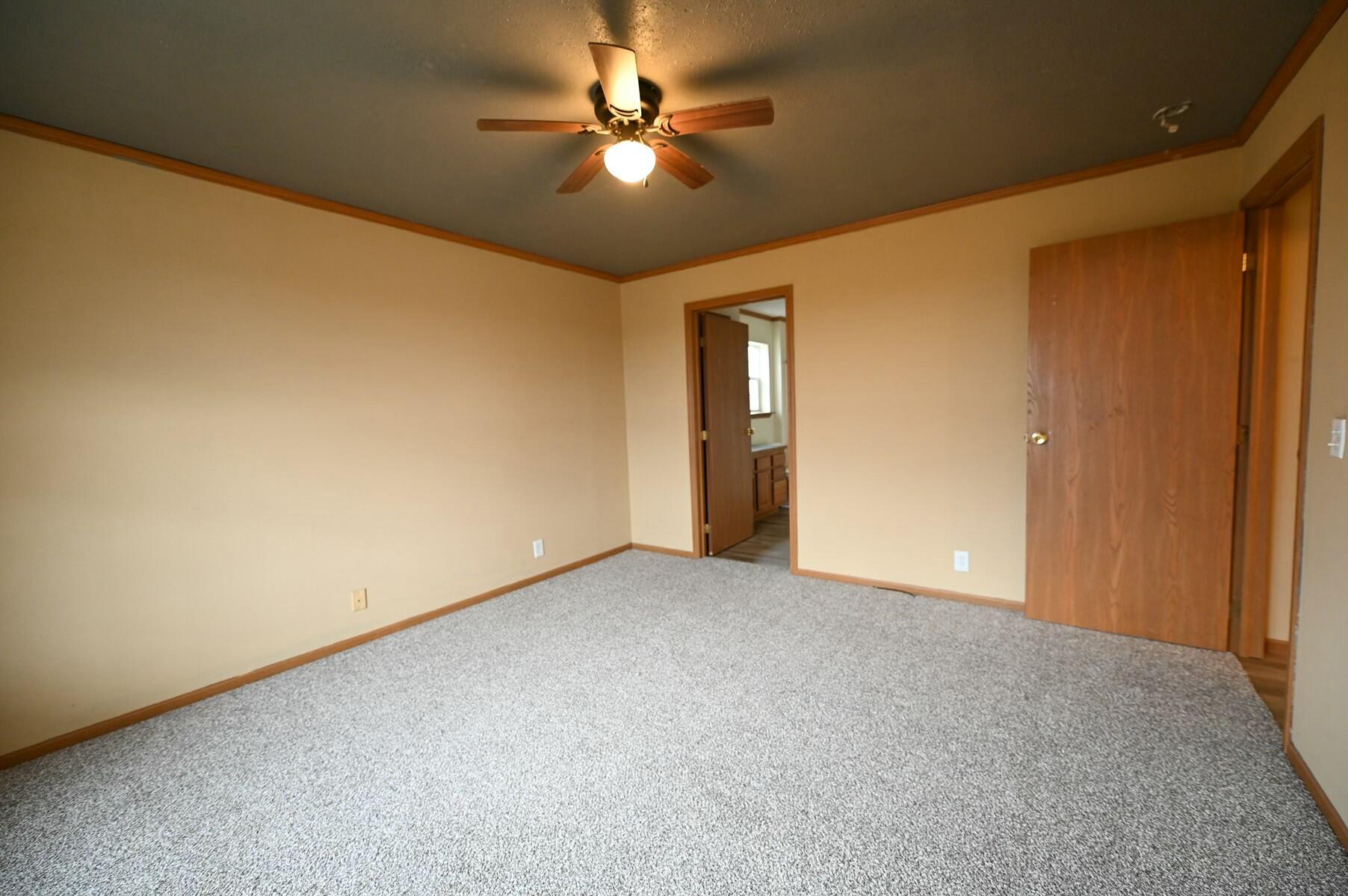 2155 East 2200 Road Property Photo 20