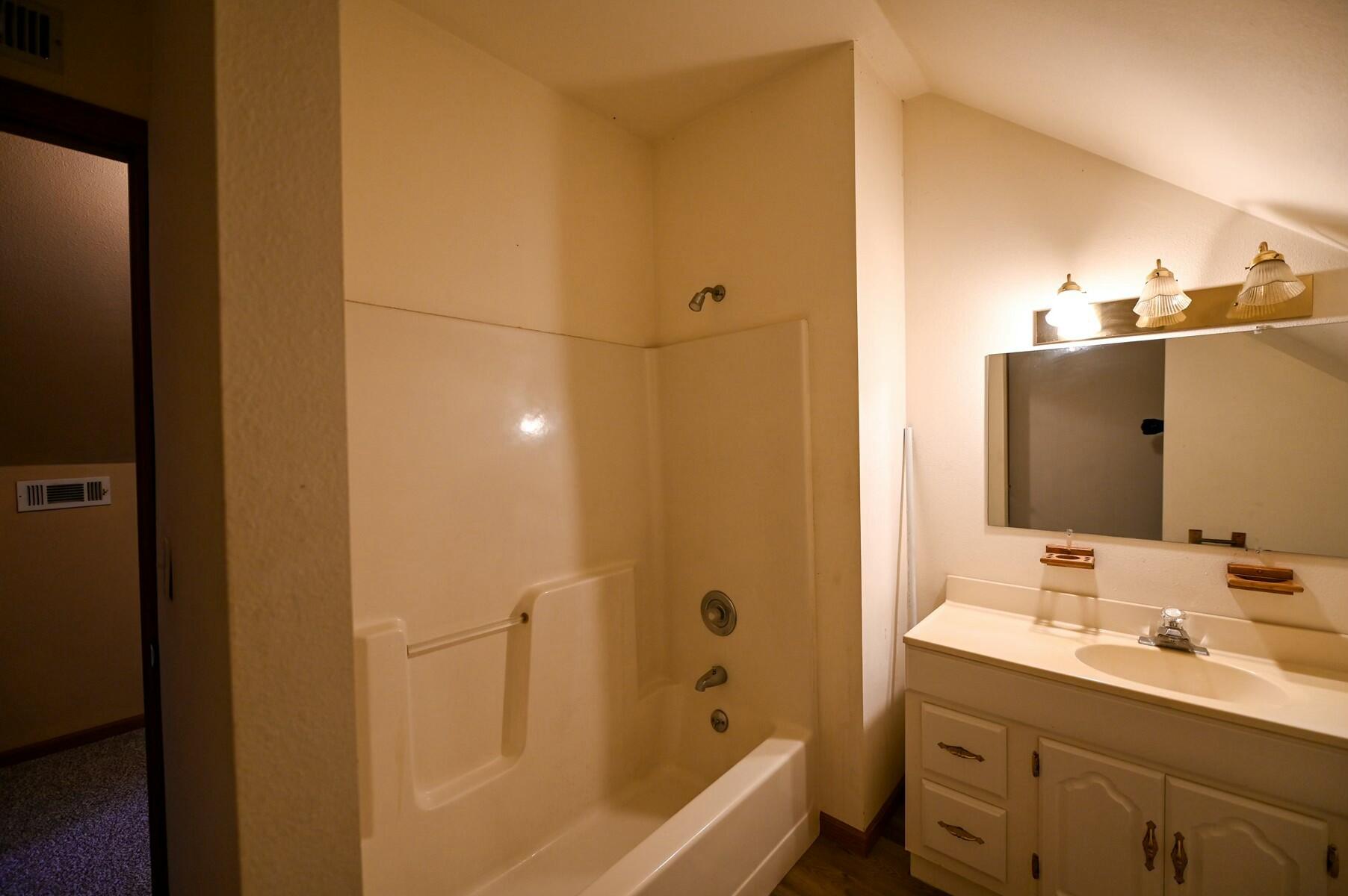 2155 East 2200 Road Property Photo 27