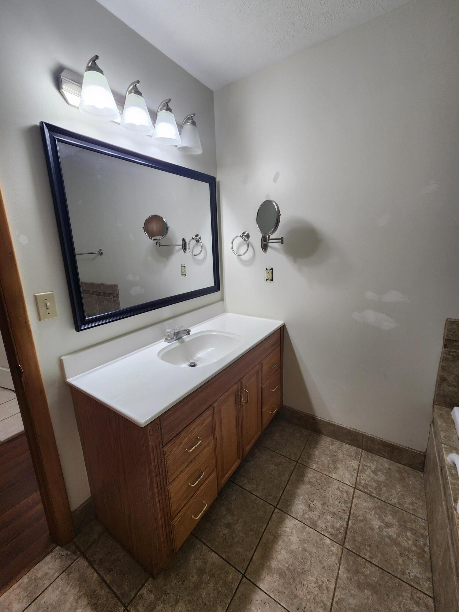 610 Double O Nine Road Property Photo 25