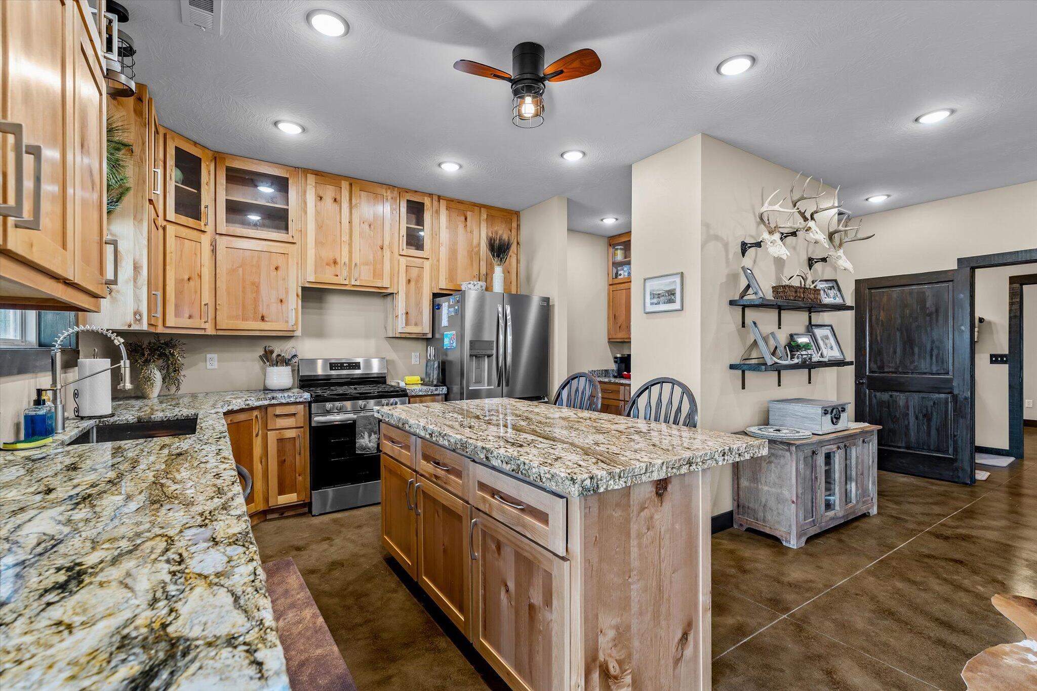 84 Buttercup Property Photo 26