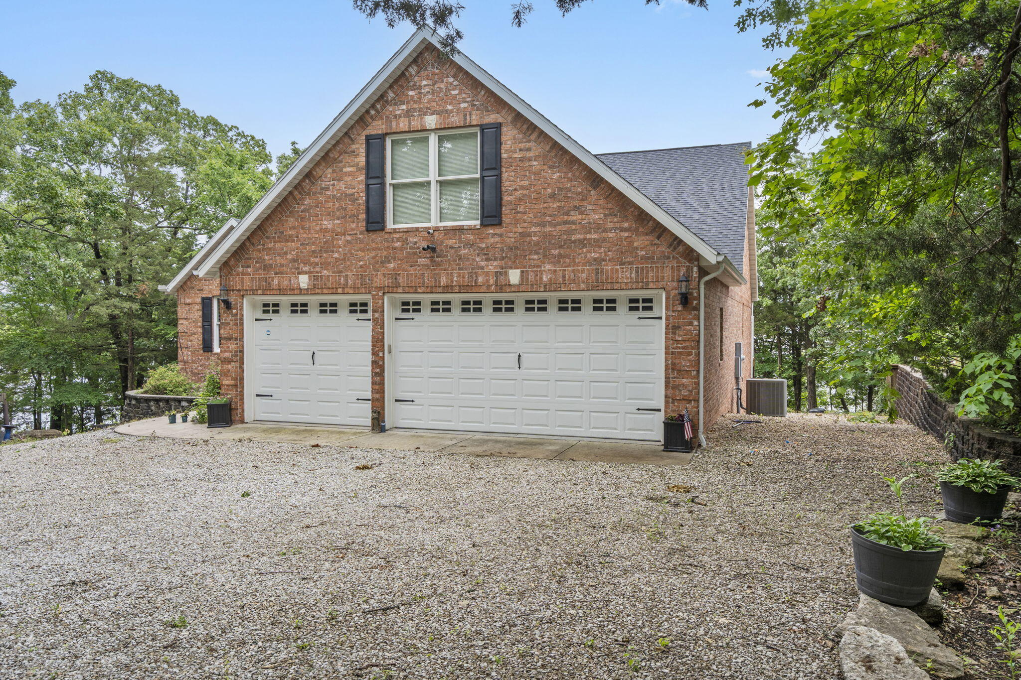 317 Scenic Drive Property Photo 3