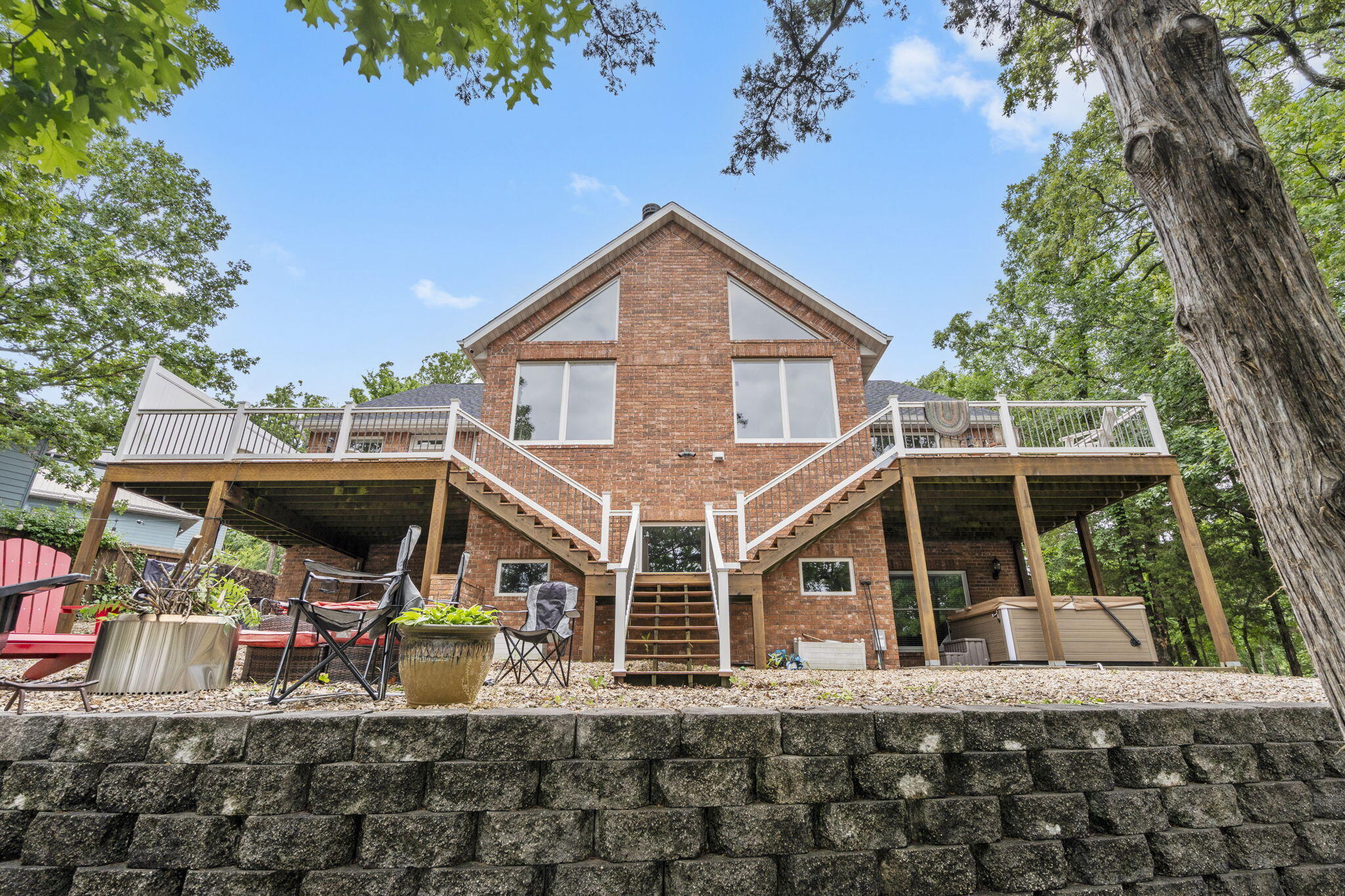 317 Scenic Drive Property Photo 6