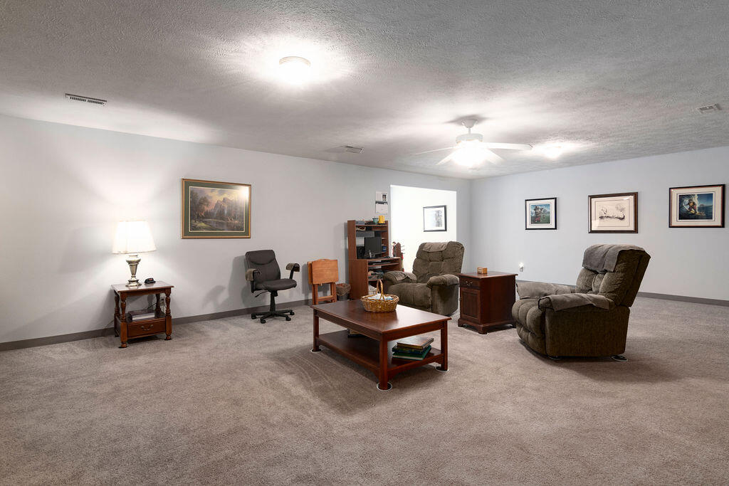 121 Grand Summit Pt Property Photo 43