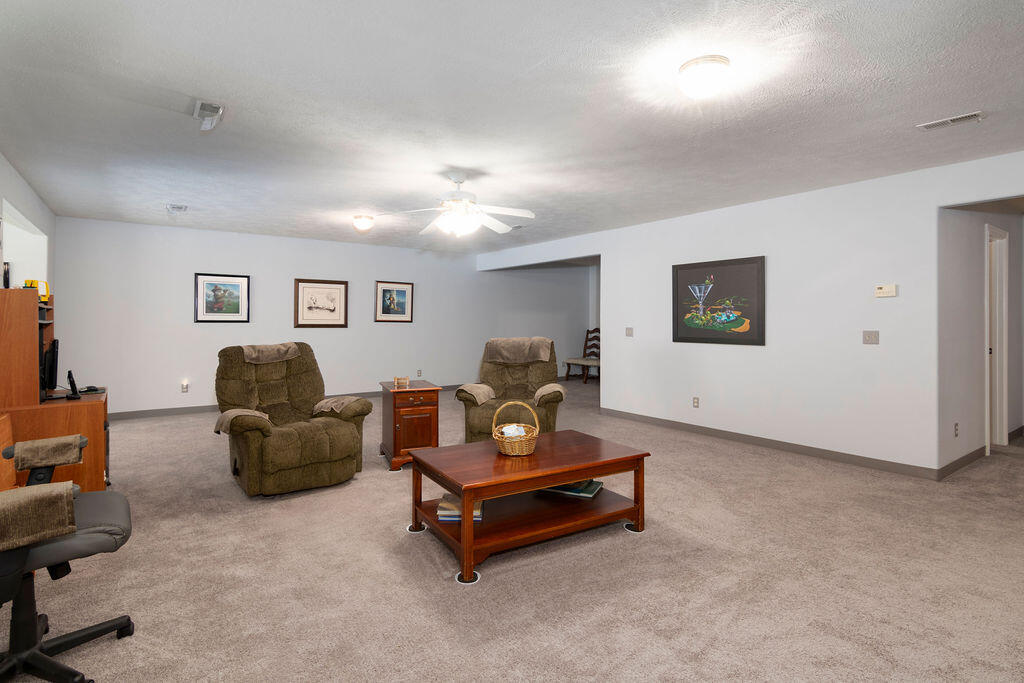 121 Grand Summit Pt Property Photo 44