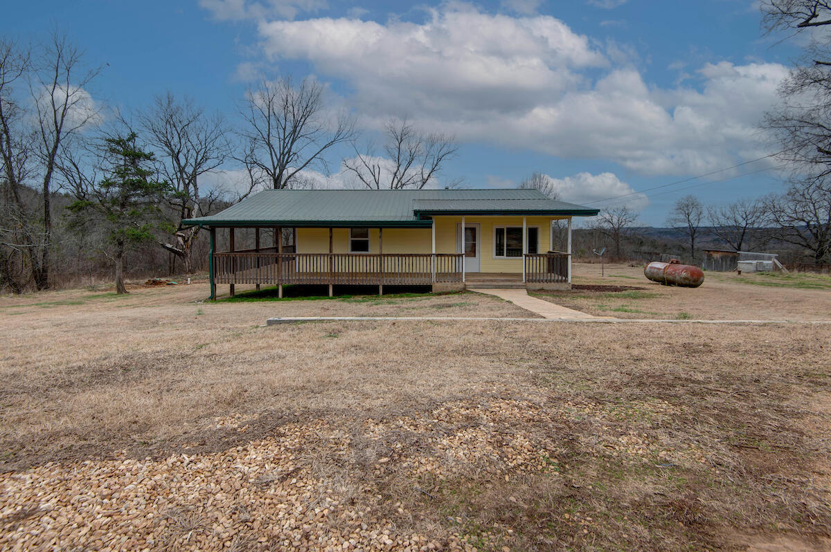 1062 Sam Day Road Property Photo