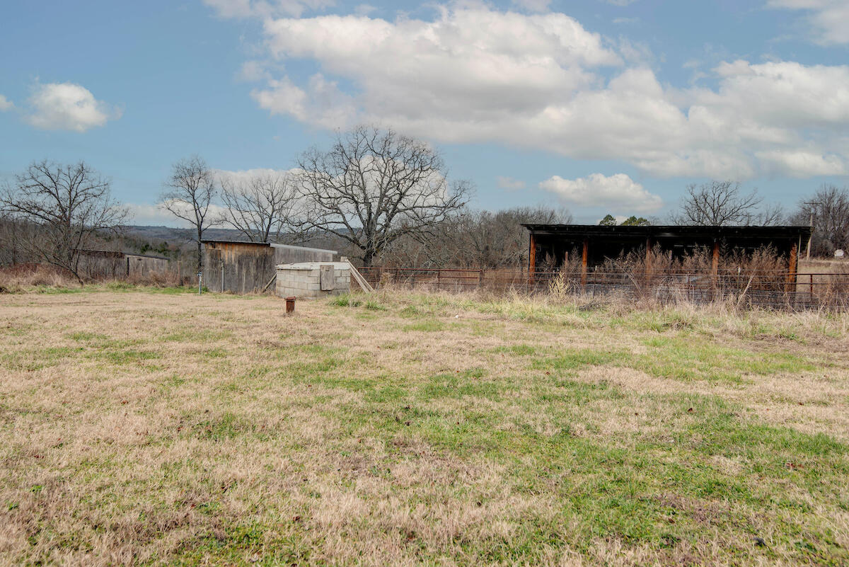 1062 Sam Day Road Property Photo 9