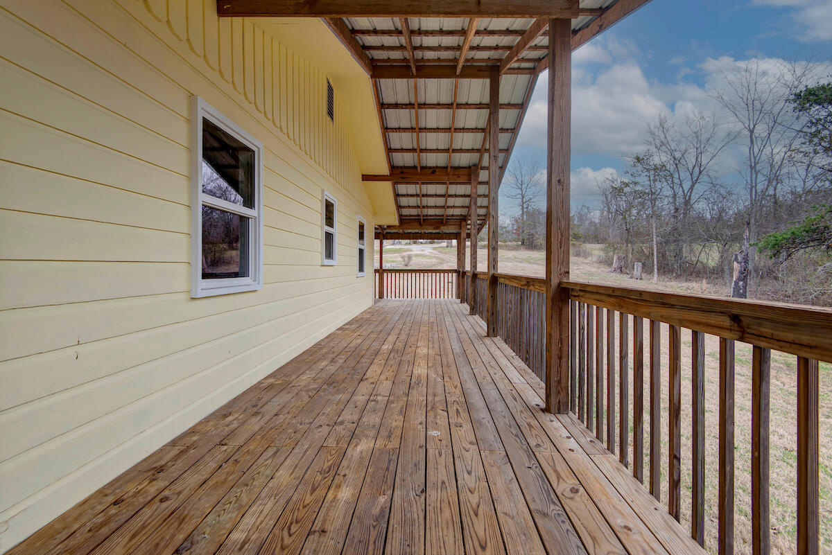 1062 Sam Day Road Property Photo 15