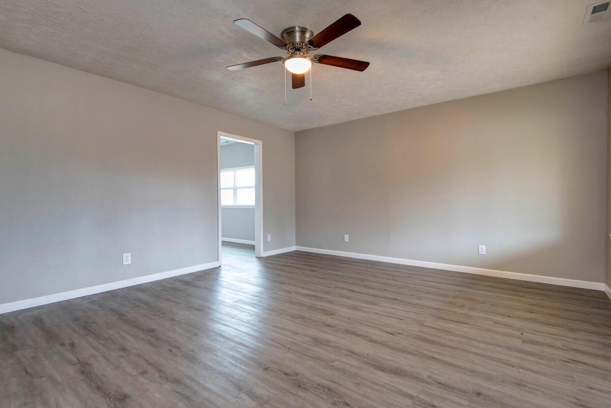 1062 Sam Day Road Property Photo 19