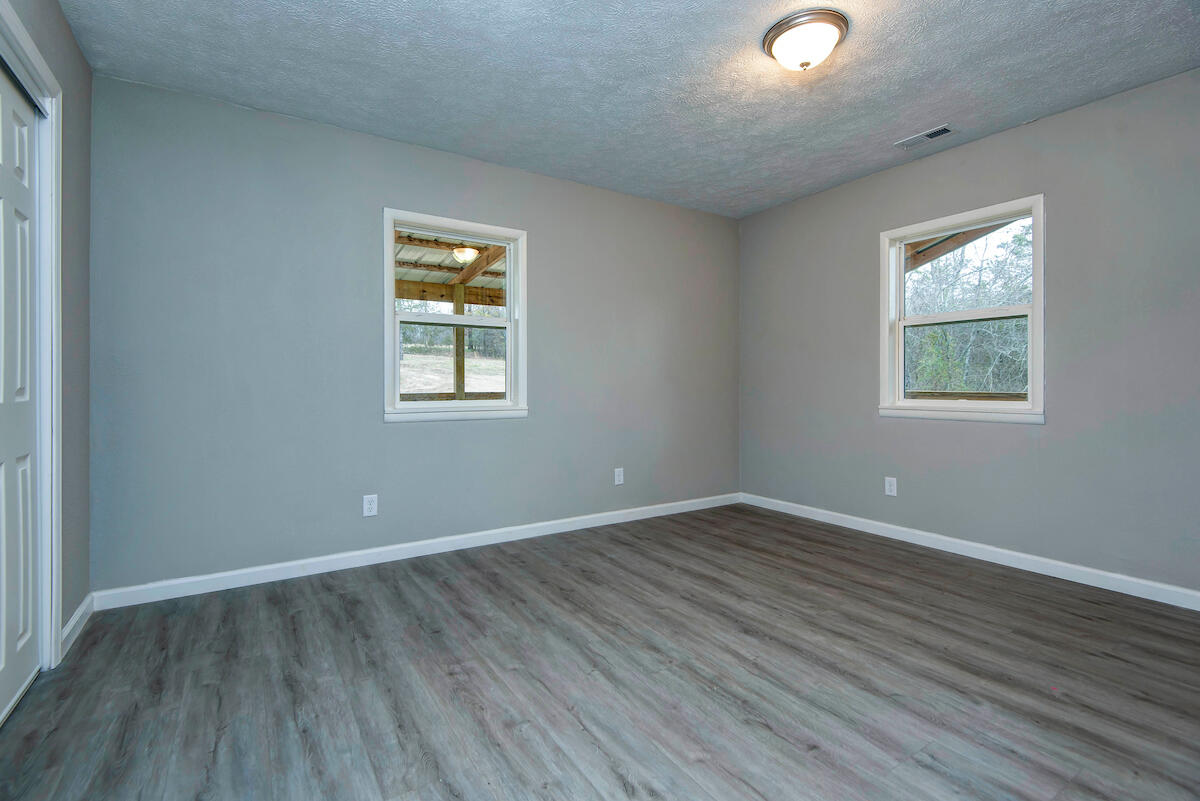 1062 Sam Day Road Property Photo 25