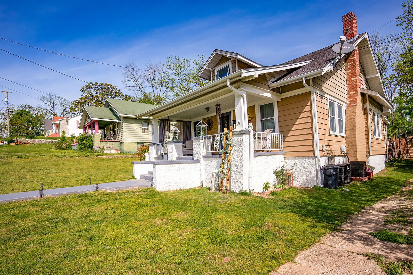 1013 Worcester Street Property Photo 5