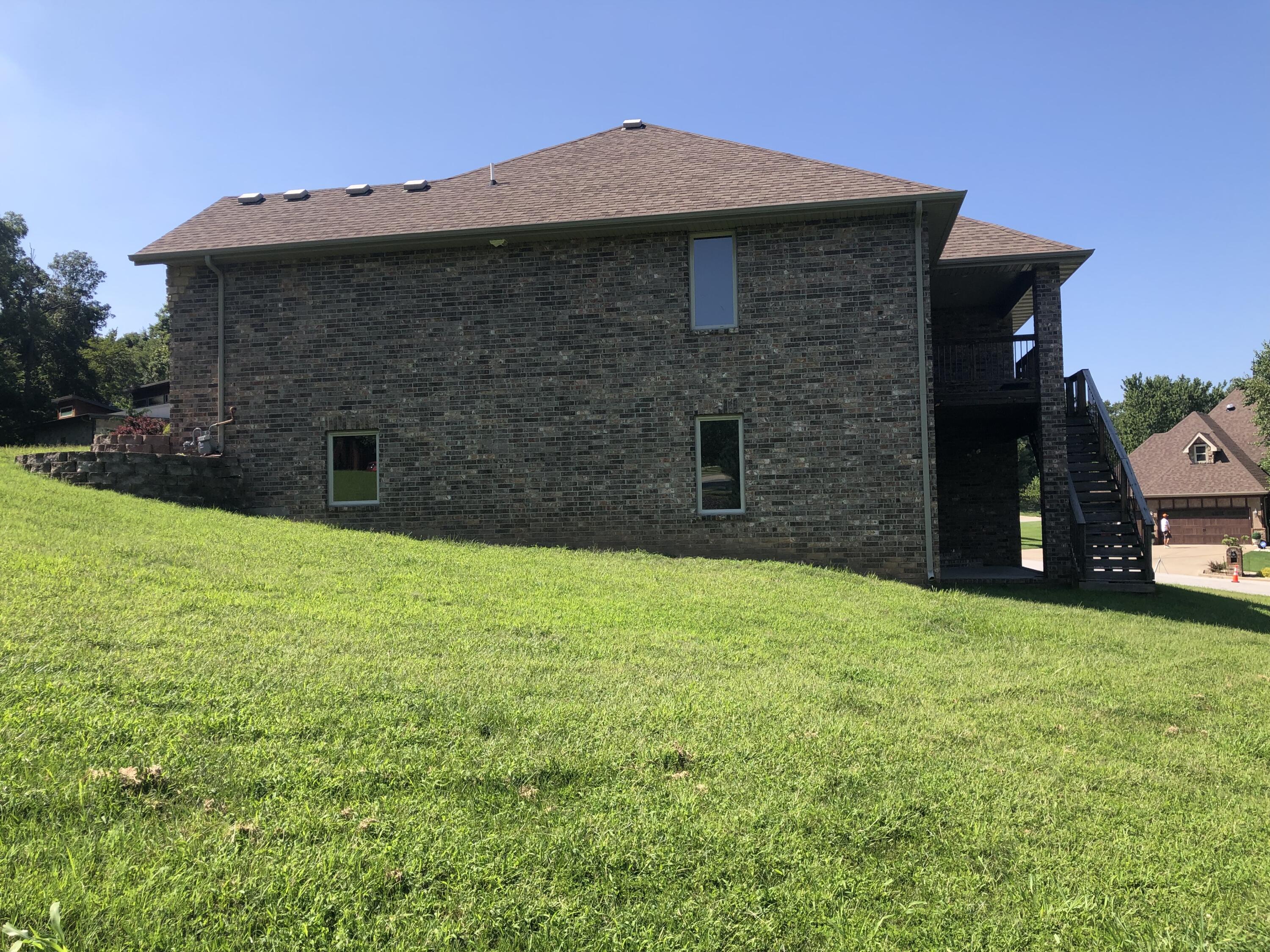 5530 South Ridge Top Avenue Property Photo 3