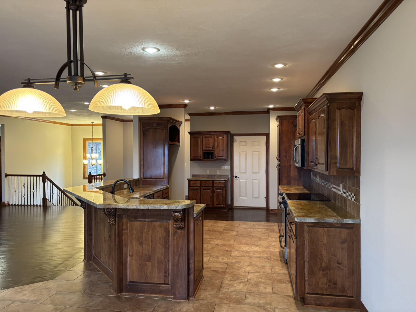 5530 South Ridge Top Avenue Property Photo 11