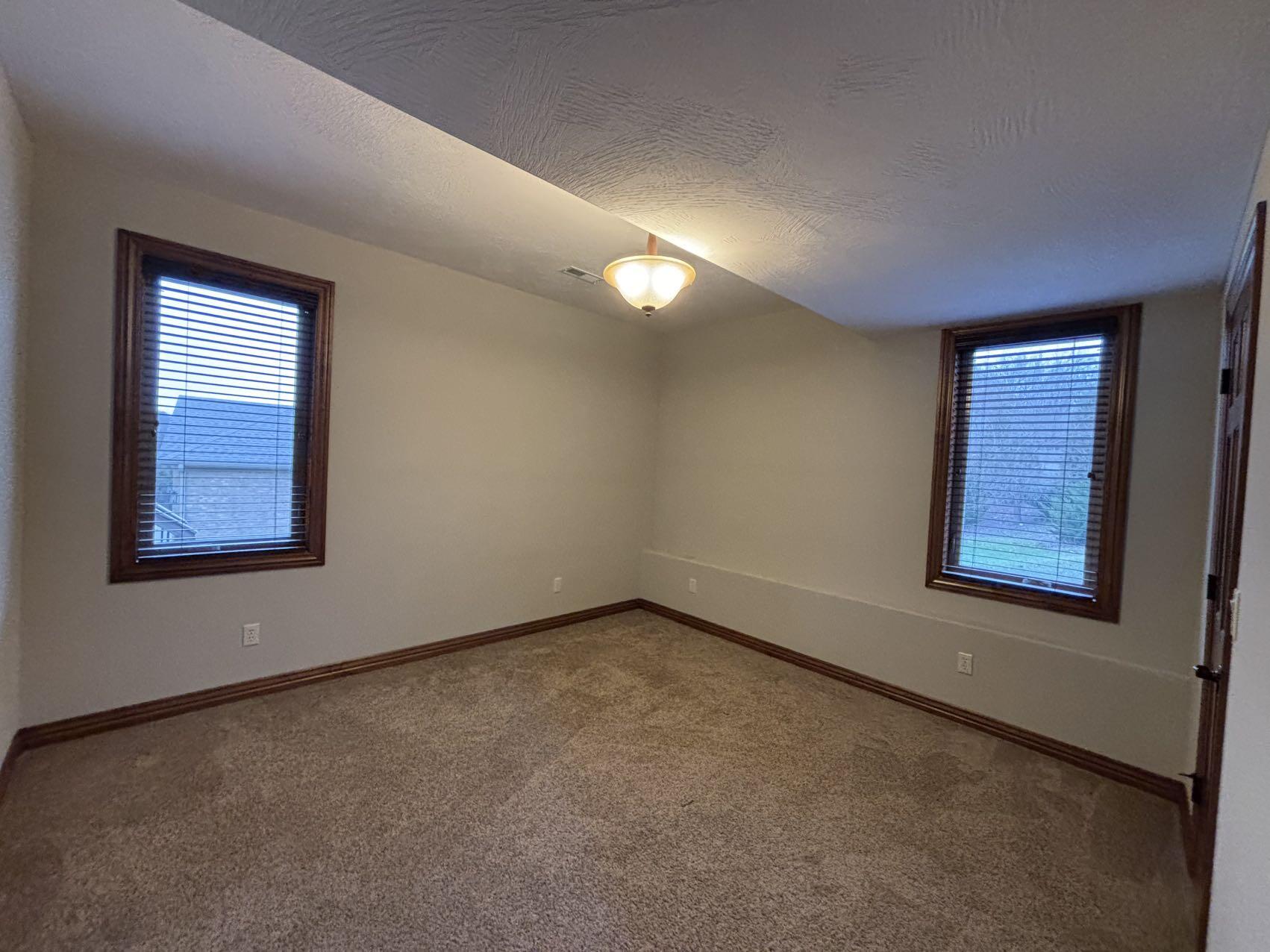 5530 South Ridge Top Avenue Property Photo 46