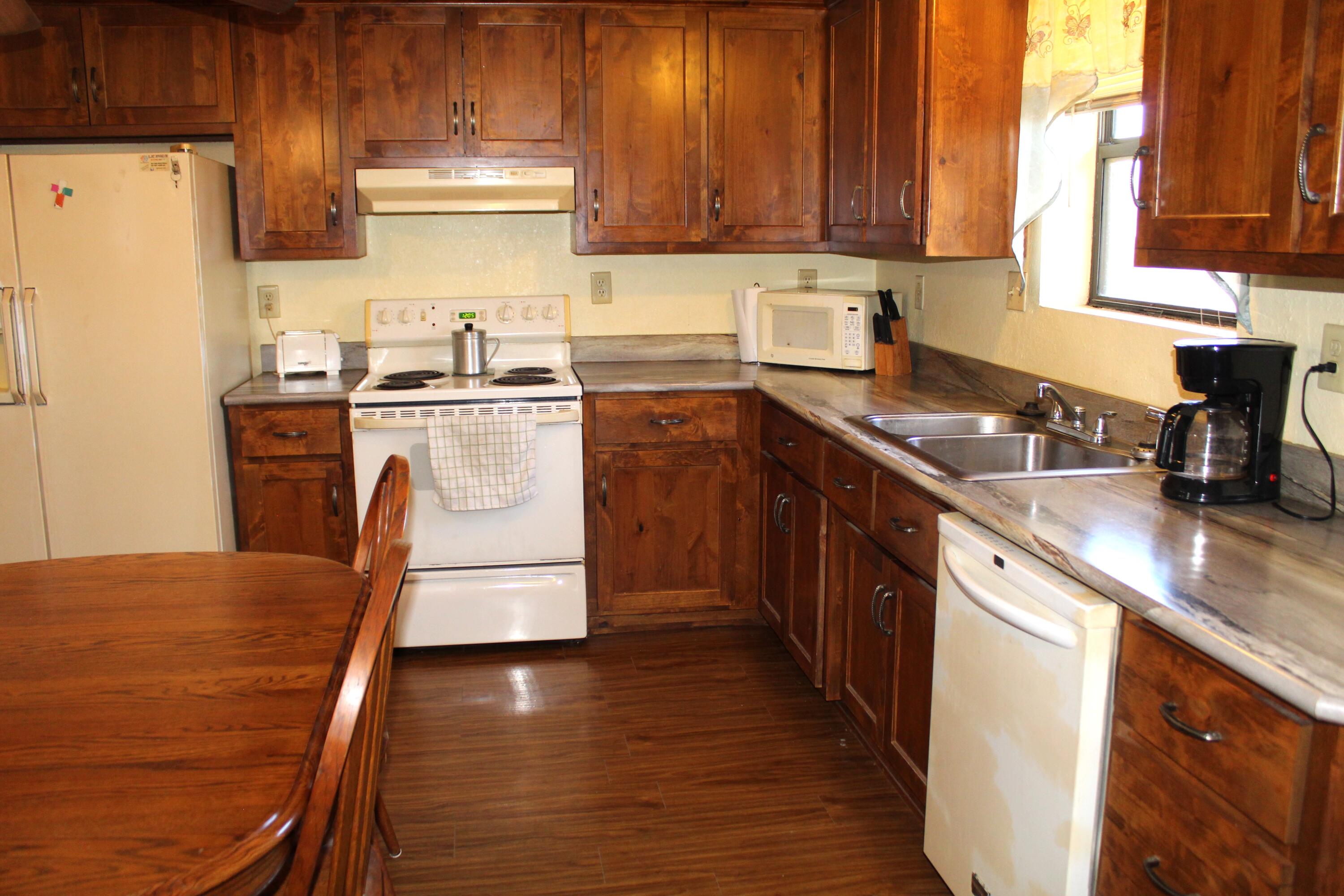 10328 Farm Rd 1102 Property Photo 9