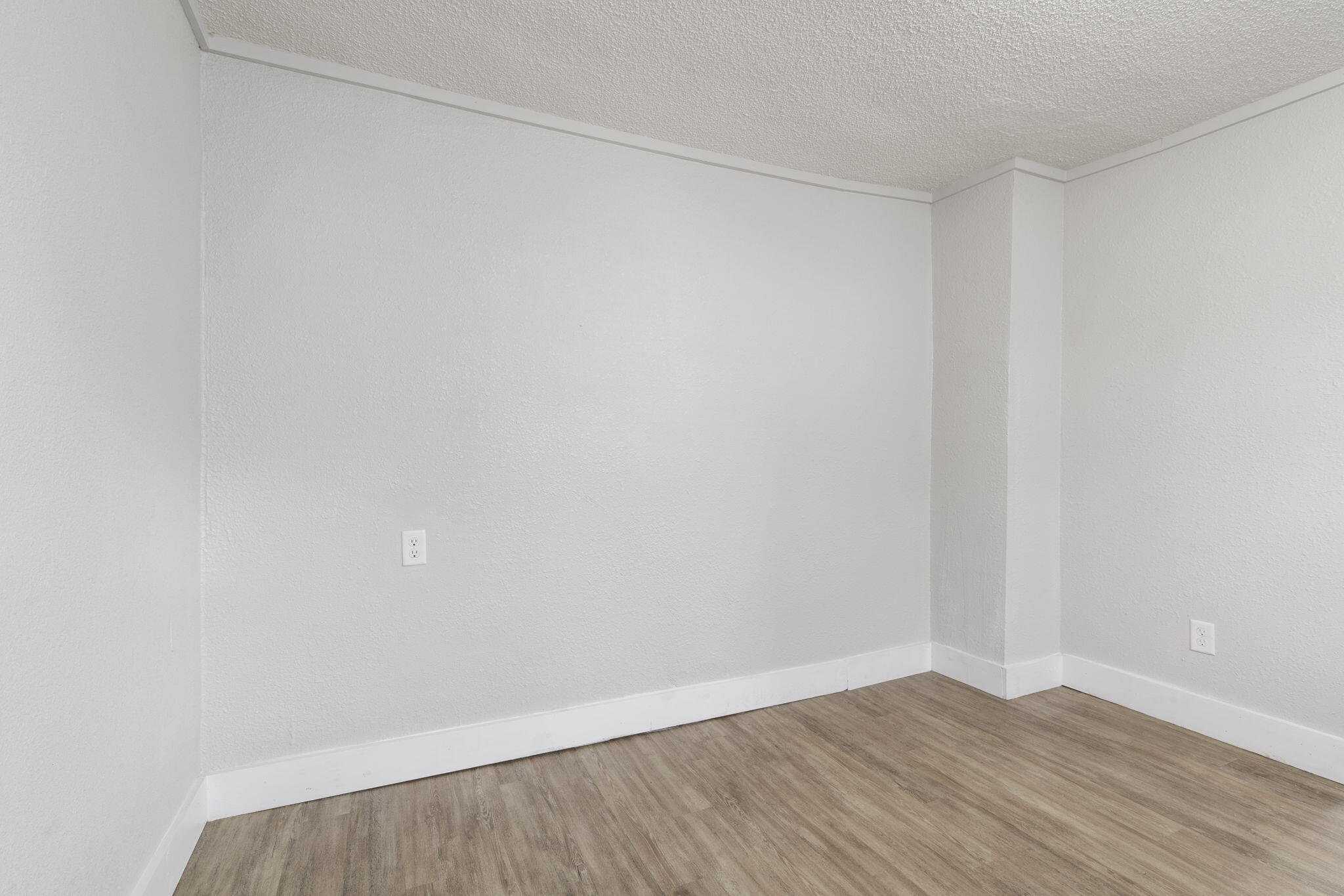 229 North Scenic Avenue Property Photo 11