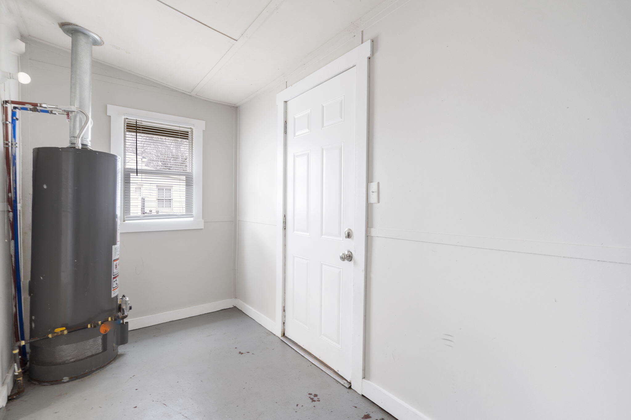 229 North Scenic Avenue Property Photo 14