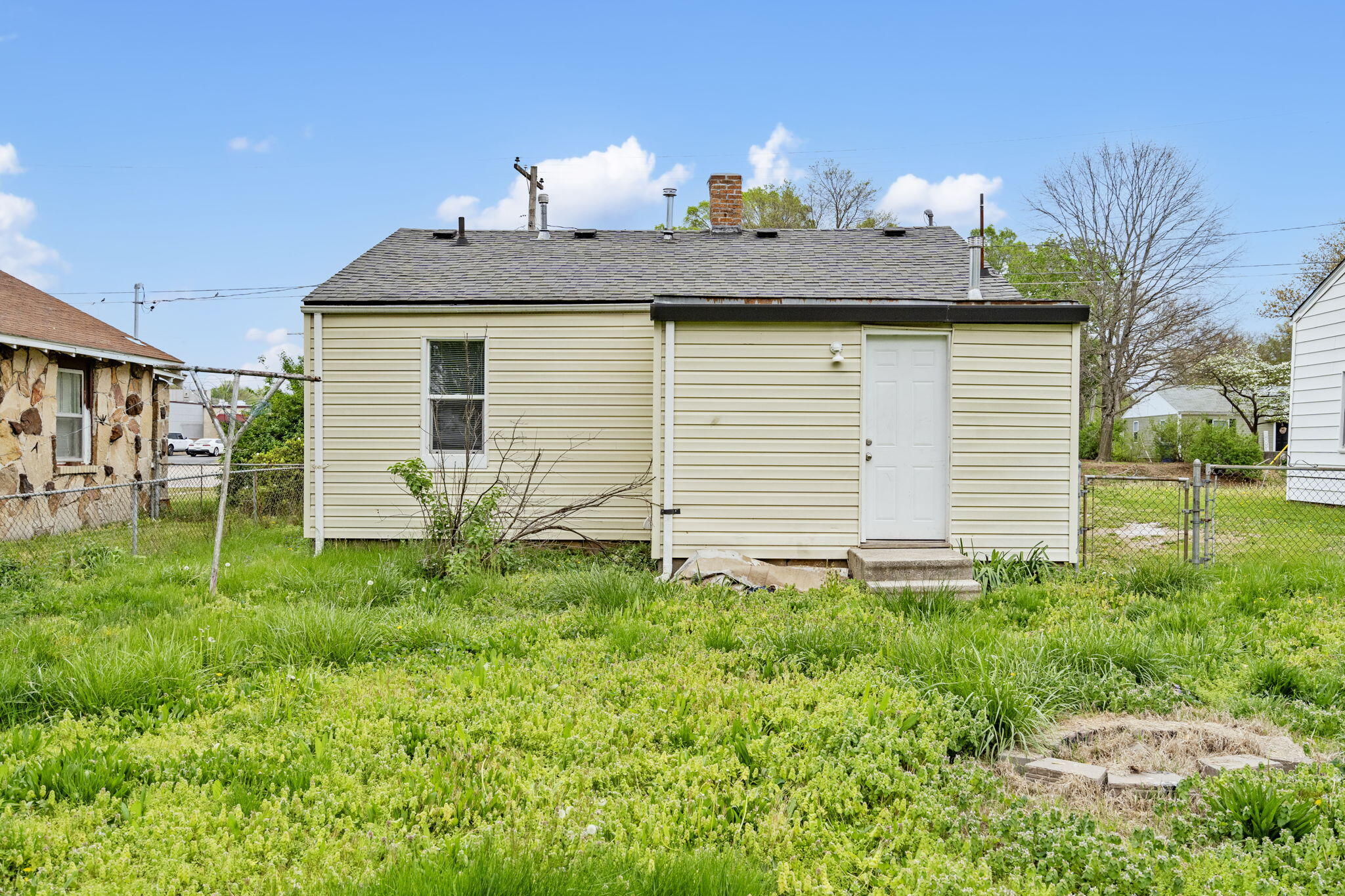 229 North Scenic Avenue Property Photo 22