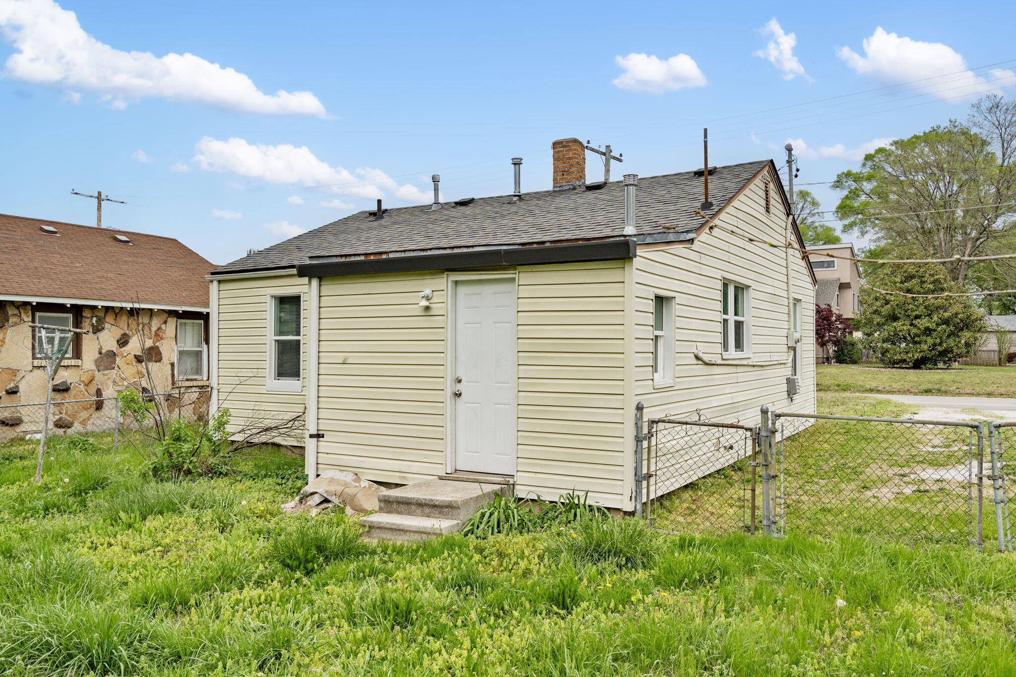 229 North Scenic Avenue Property Photo 25