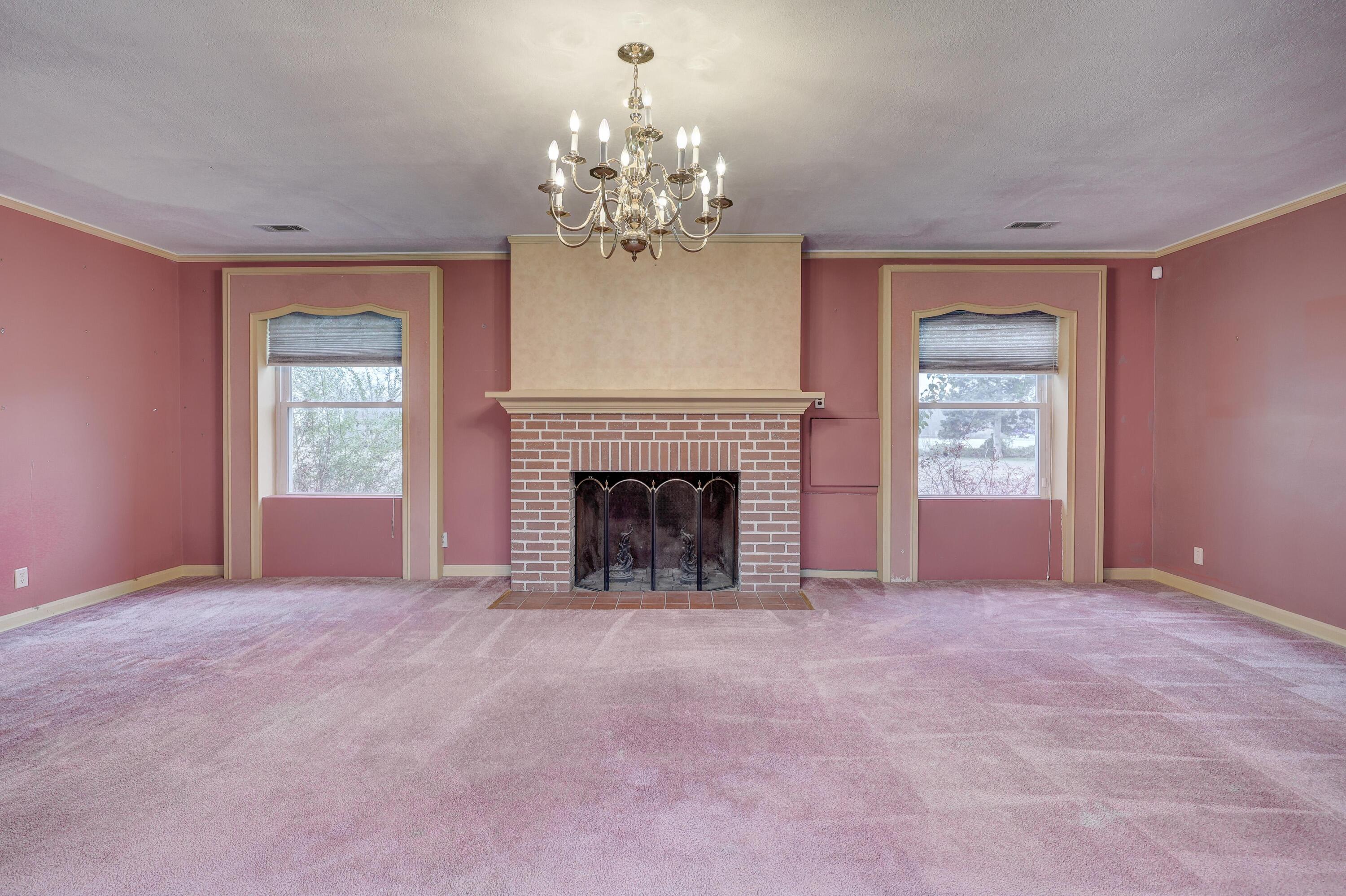 25399 Demott Drive Property Photo 4