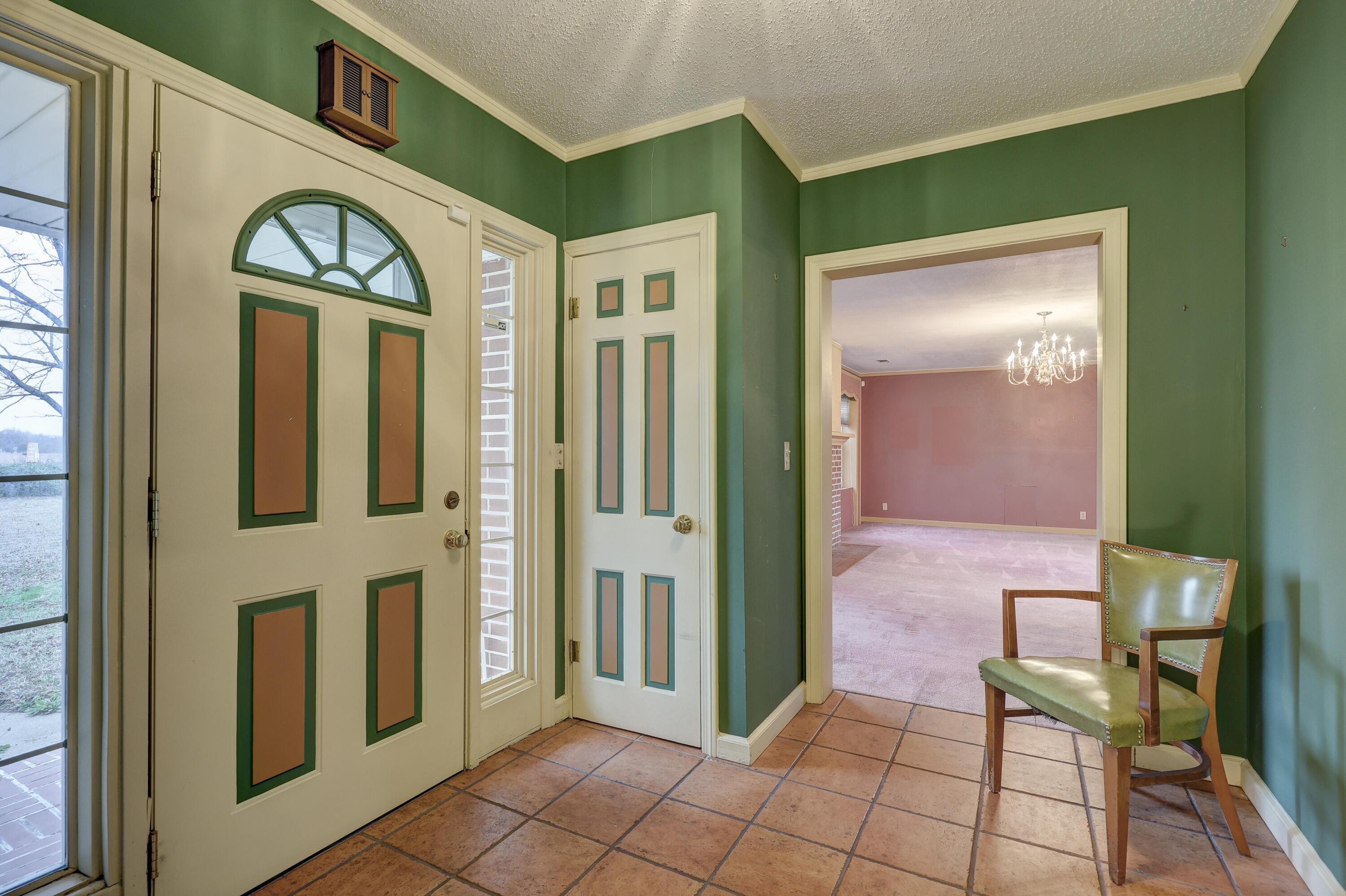 25399 Demott Drive Property Photo 7