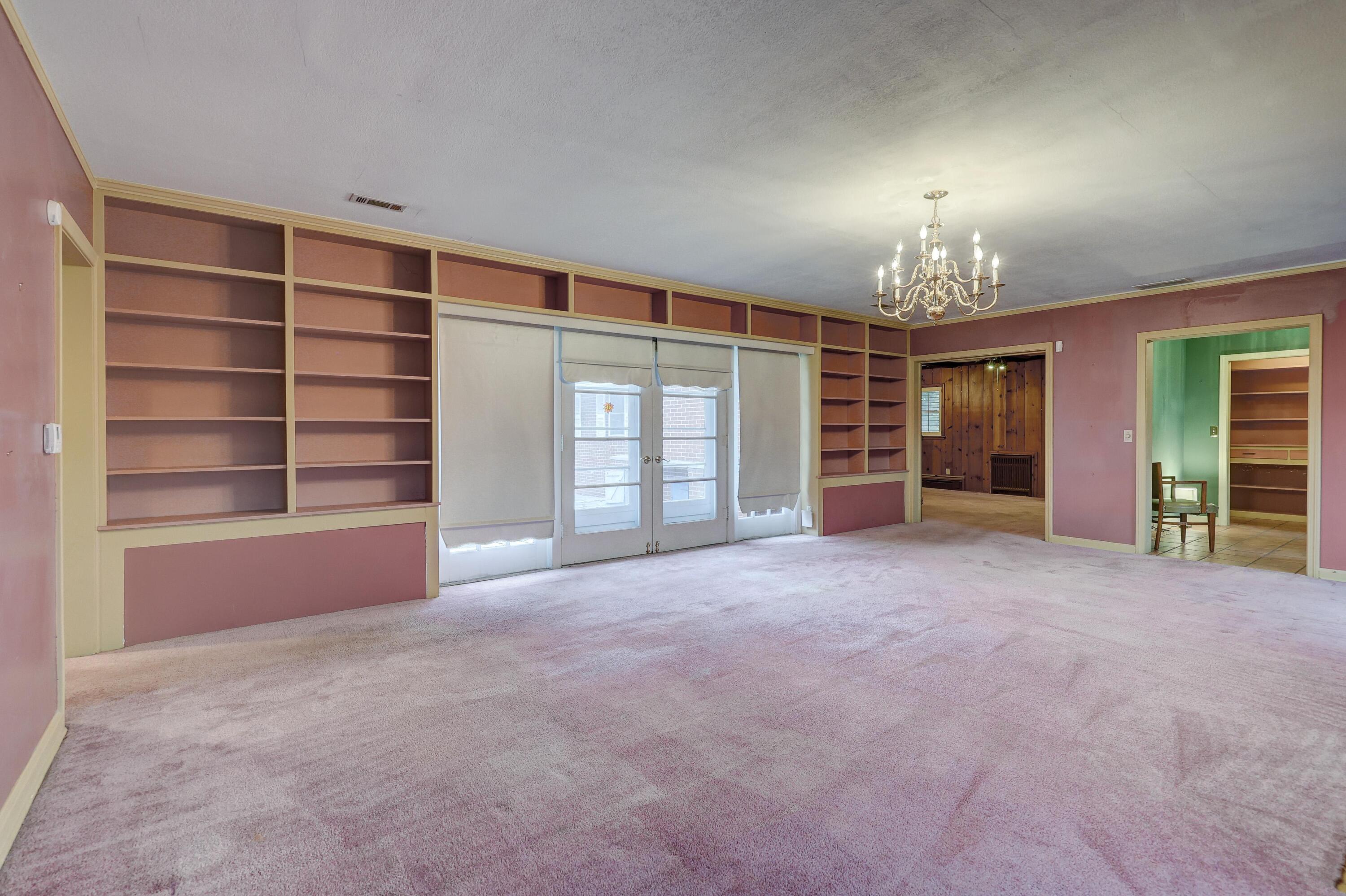 25399 Demott Drive Property Photo 14