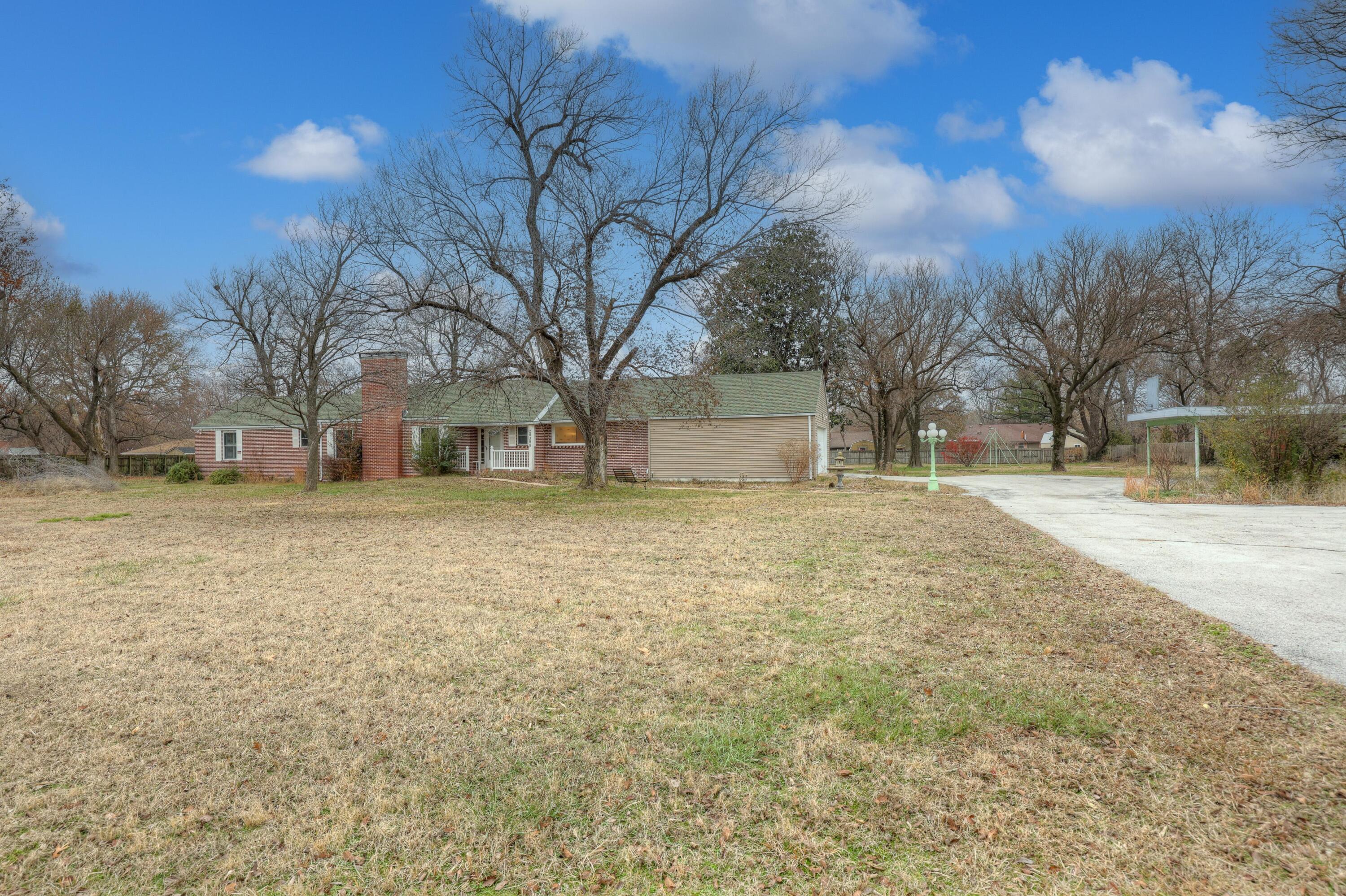 25399 Demott Drive Property Photo 47