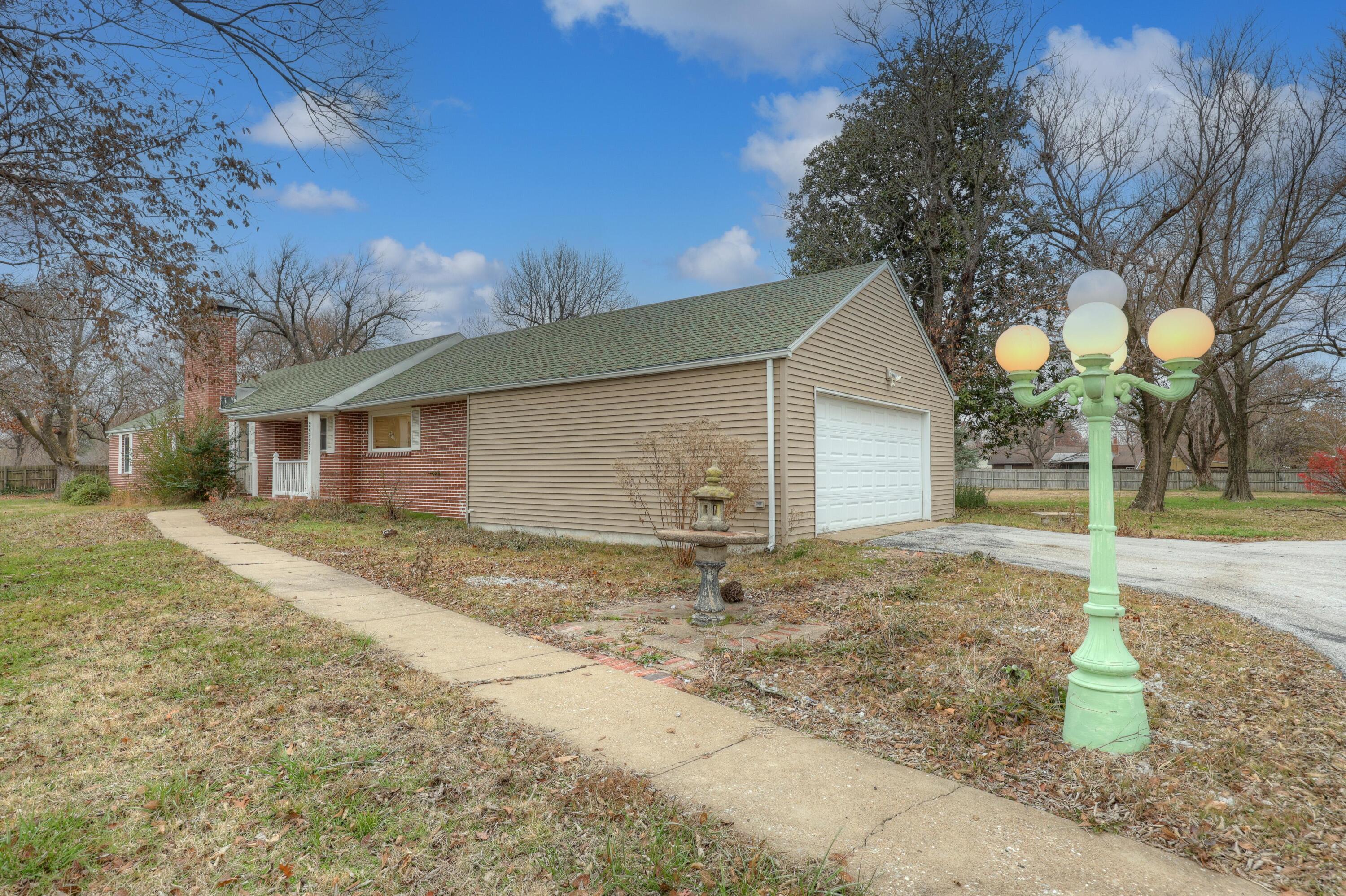 25399 Demott Drive Property Photo 48